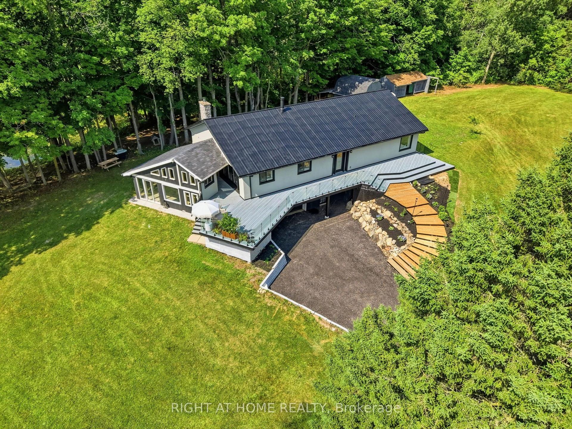5609 4th Line, Erin — Detached for sale, photo 1