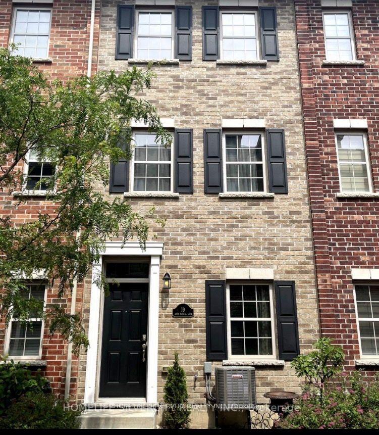 19 John Russell Lane — photo 1