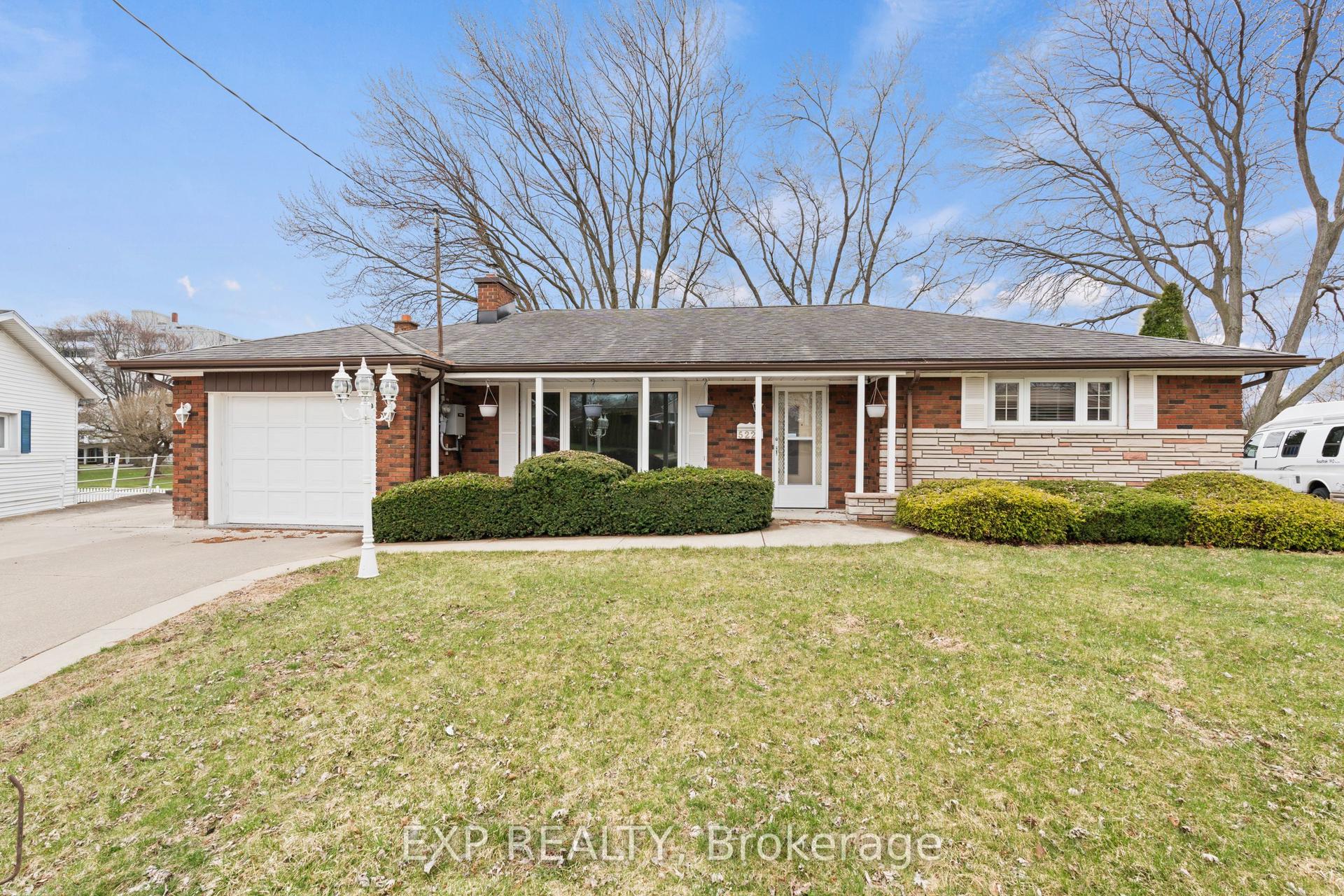 5224 Timothy Crescent — photo 1