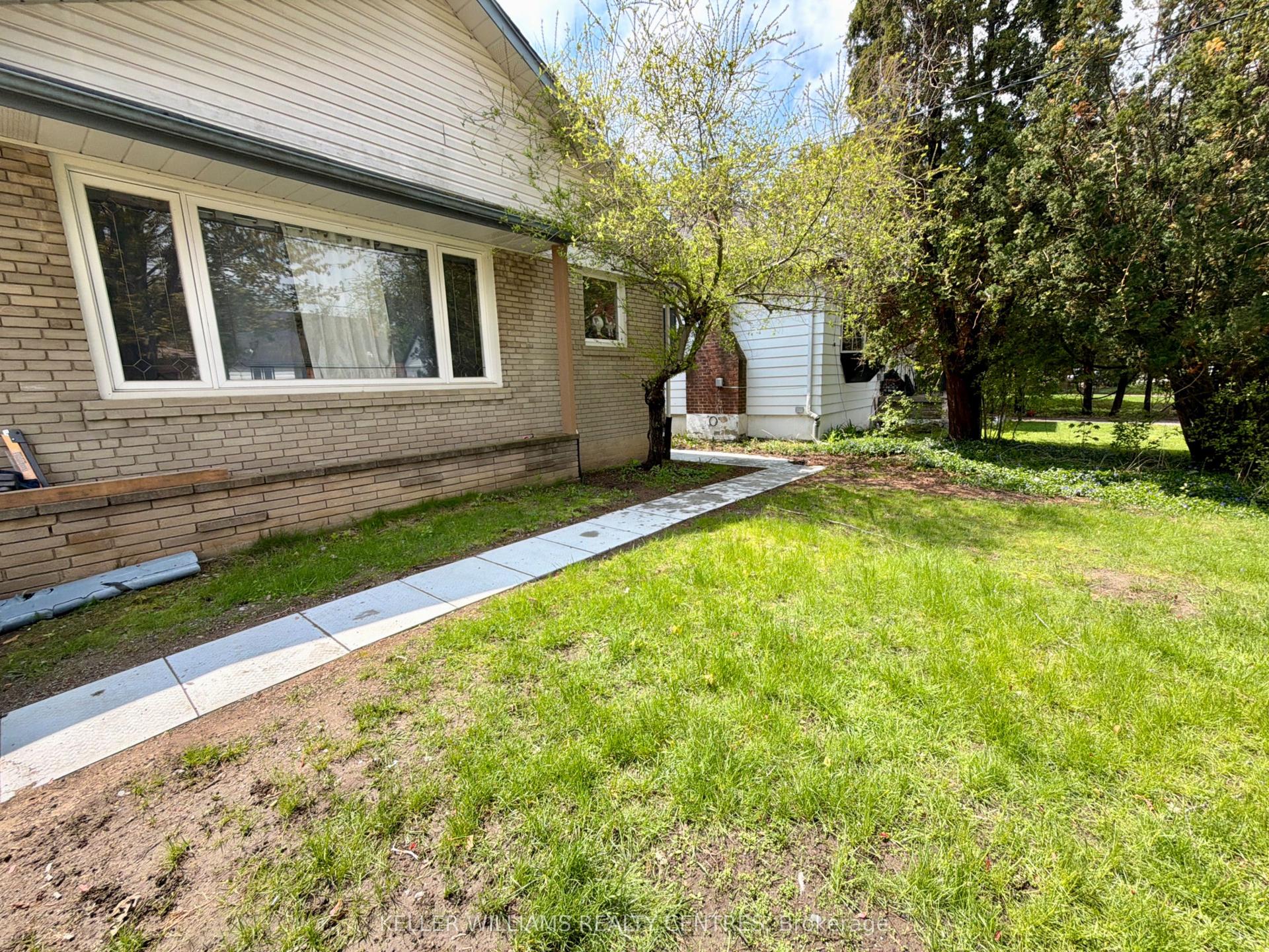9 Sanderson Road Lower #Lower — photo 1