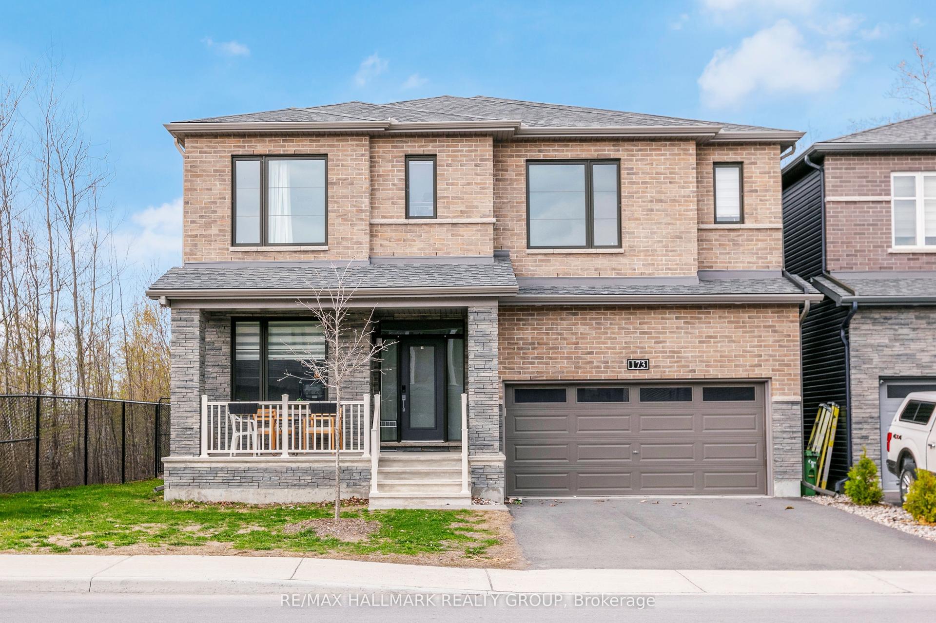 173 Lynn Coulter Street — photo 1