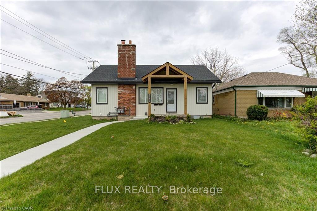 1030 Queens Boulevard, Kitchener — Detached for sale, photo 1