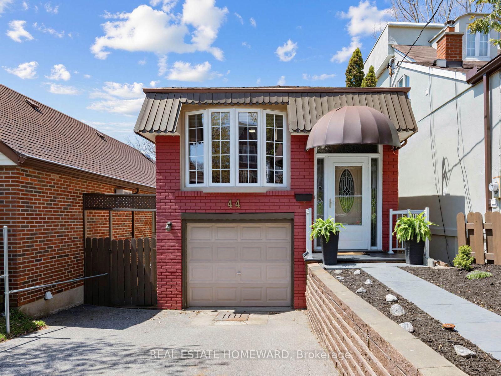 44 Westbourne Avenue — photo 1