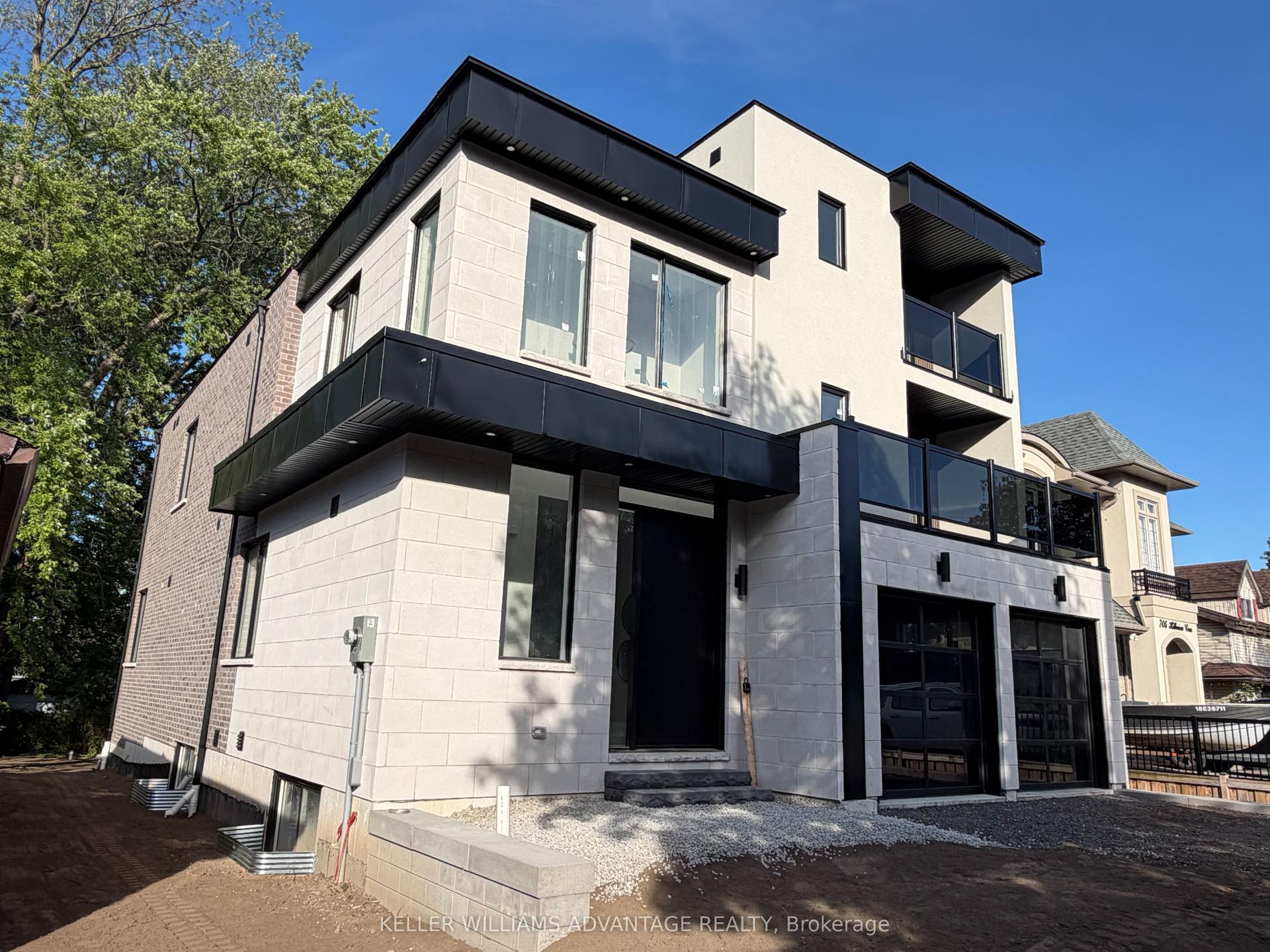 711 Hillview Crescent — photo 1