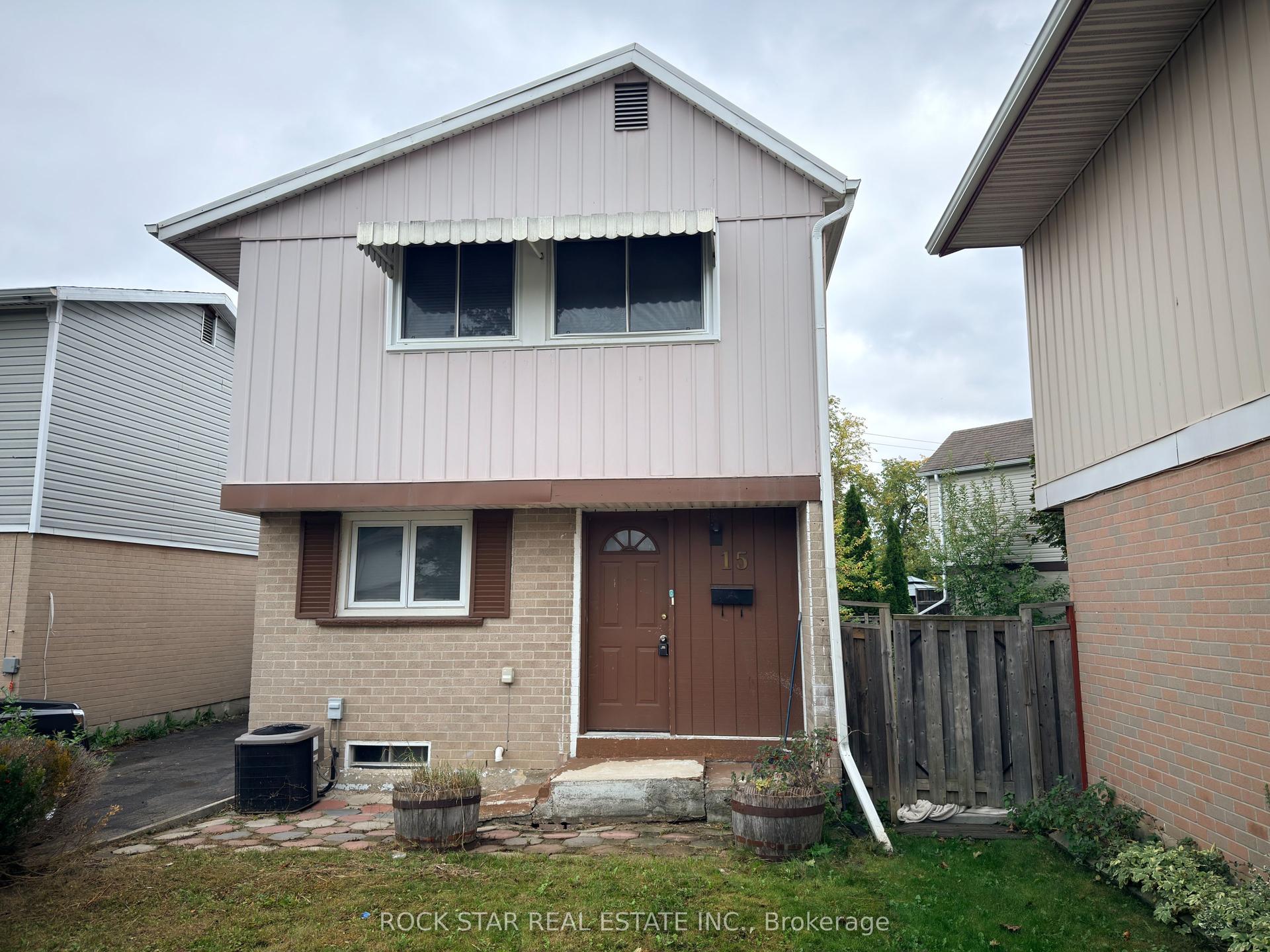 15 Hardcastle Court Upper #Upper, Brampton — Detached for lease, photo 1