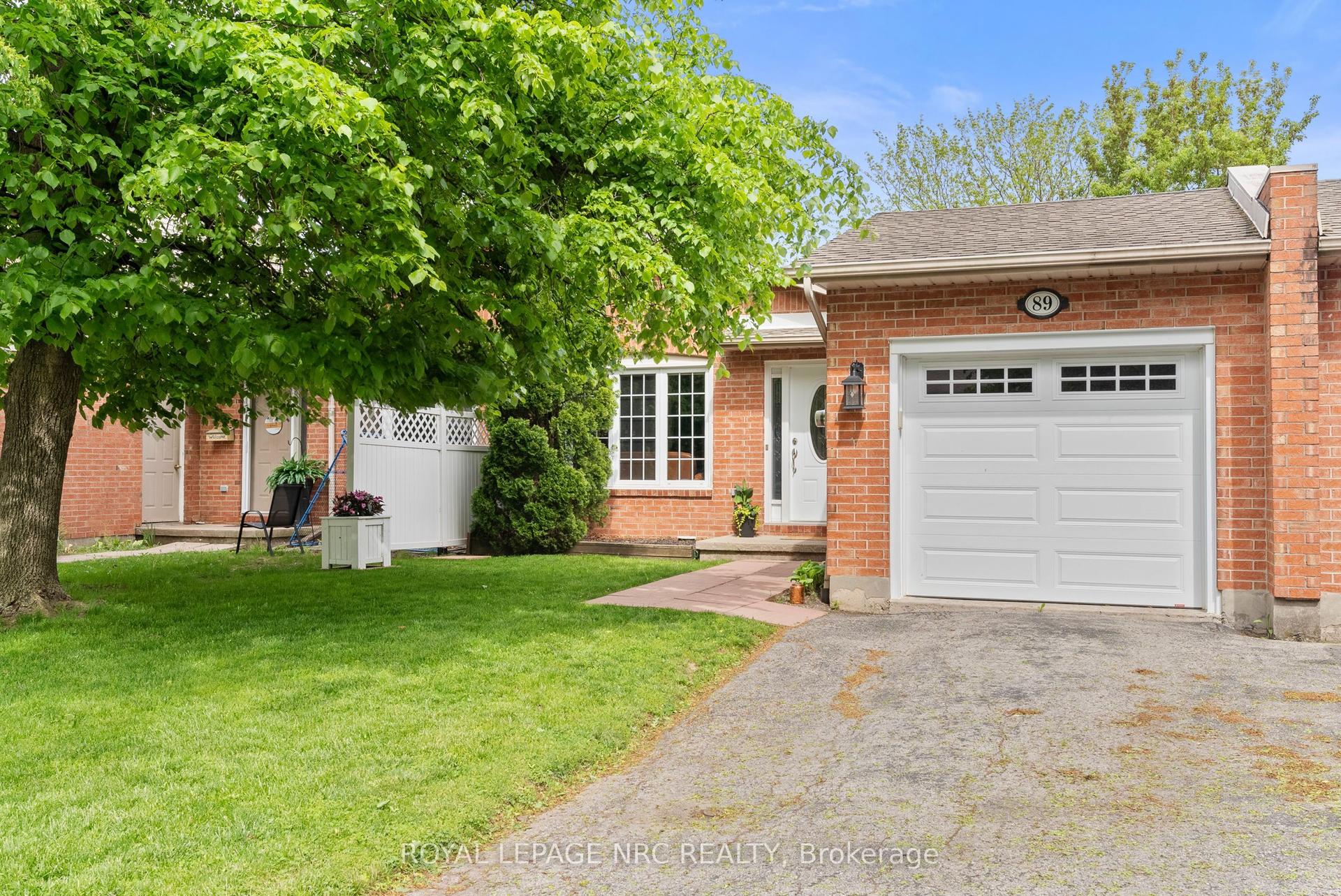 89 Stoney Brook Crescent — photo 1