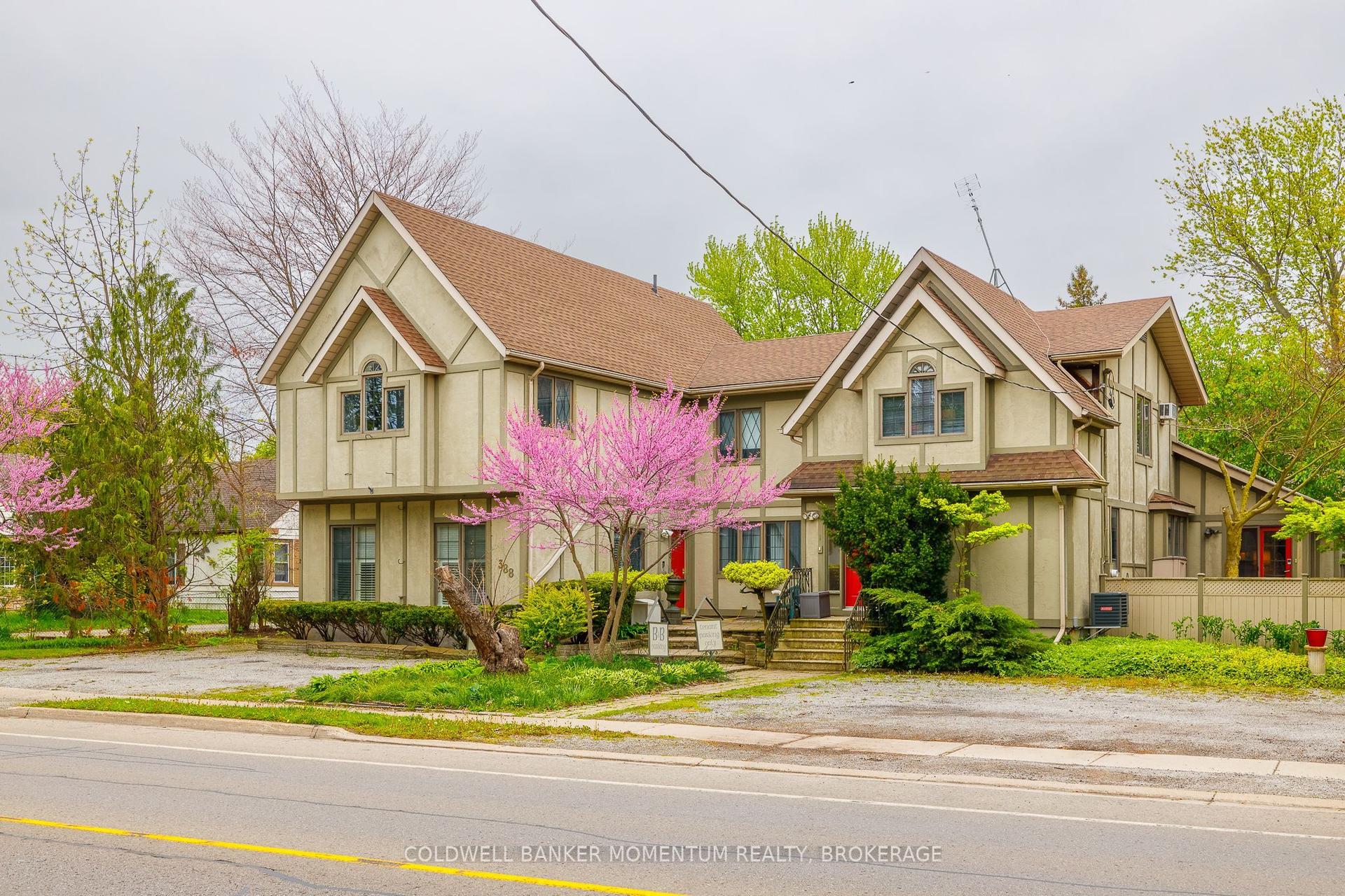 388 Linwell Road — photo 1