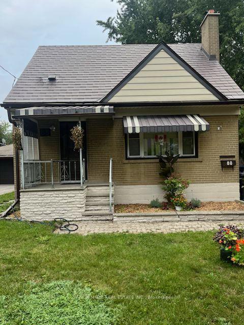 88 Mccaul Street, Brampton — Detached for sale, photo 1