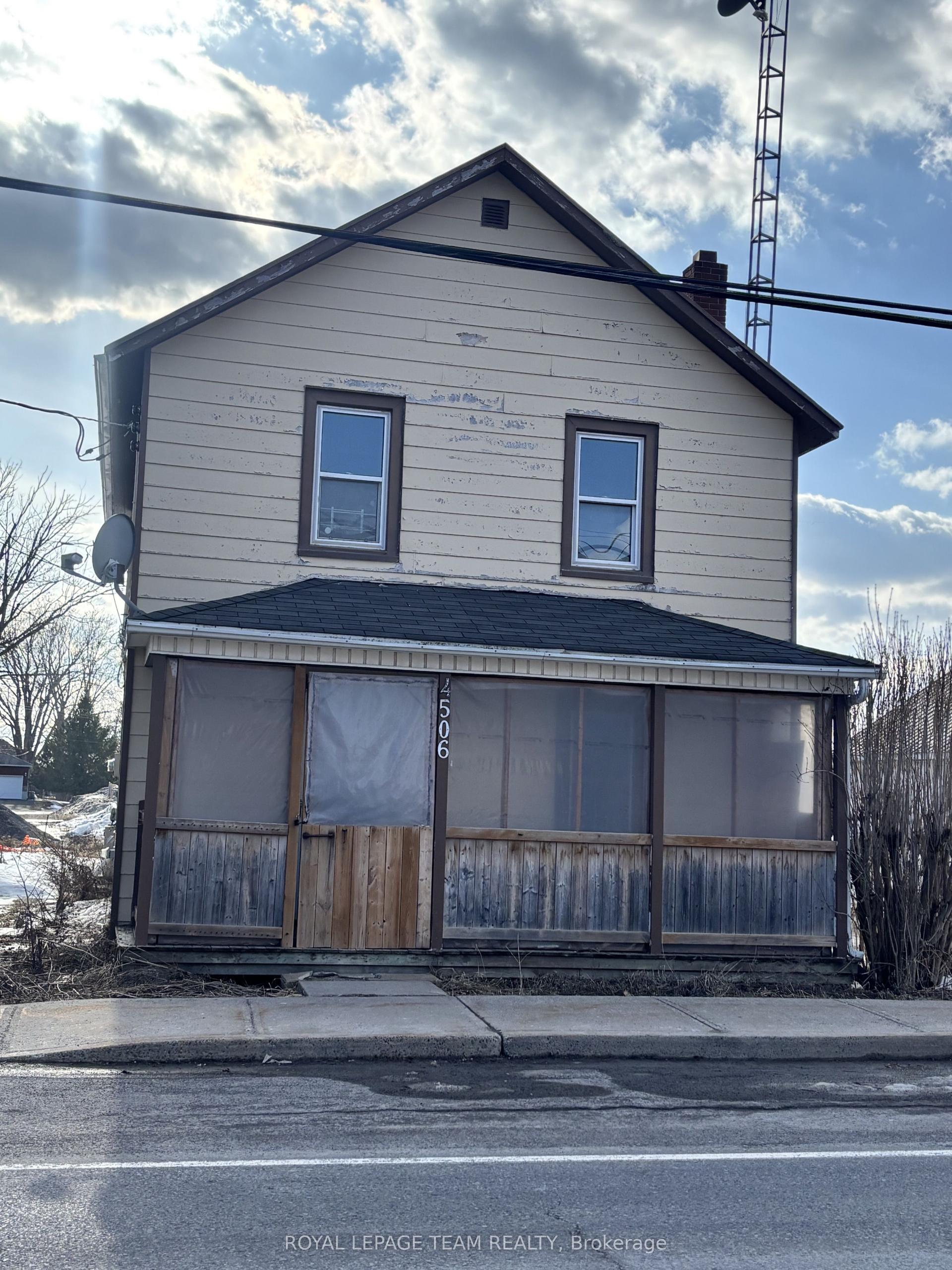 4506 Ste Catherine Street — photo 1
