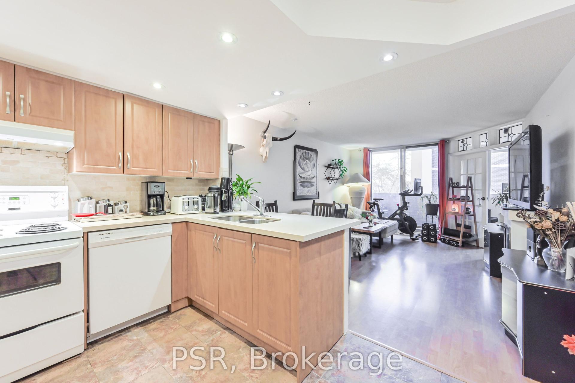 60 Homewood Avenue 330 #330 — photo 1