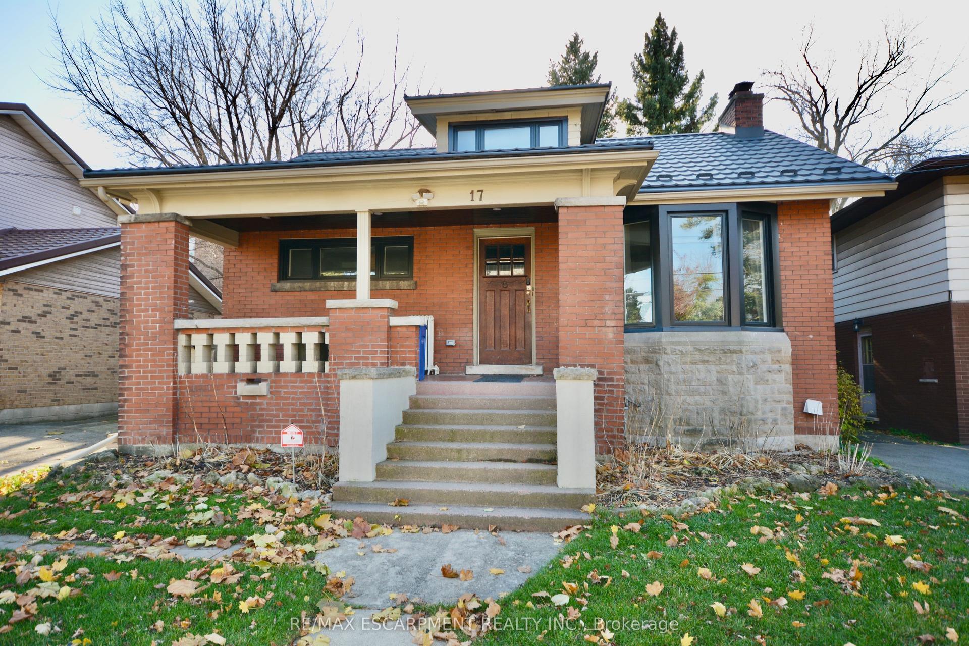 17 Inverness Avenue W LOWER #LOWER, Hamilton — Detached for lease, photo 1