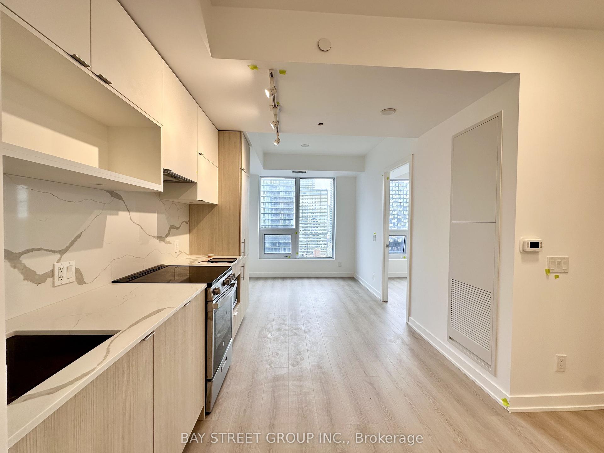 100 Queen Street E 2702 #2702 — photo 1