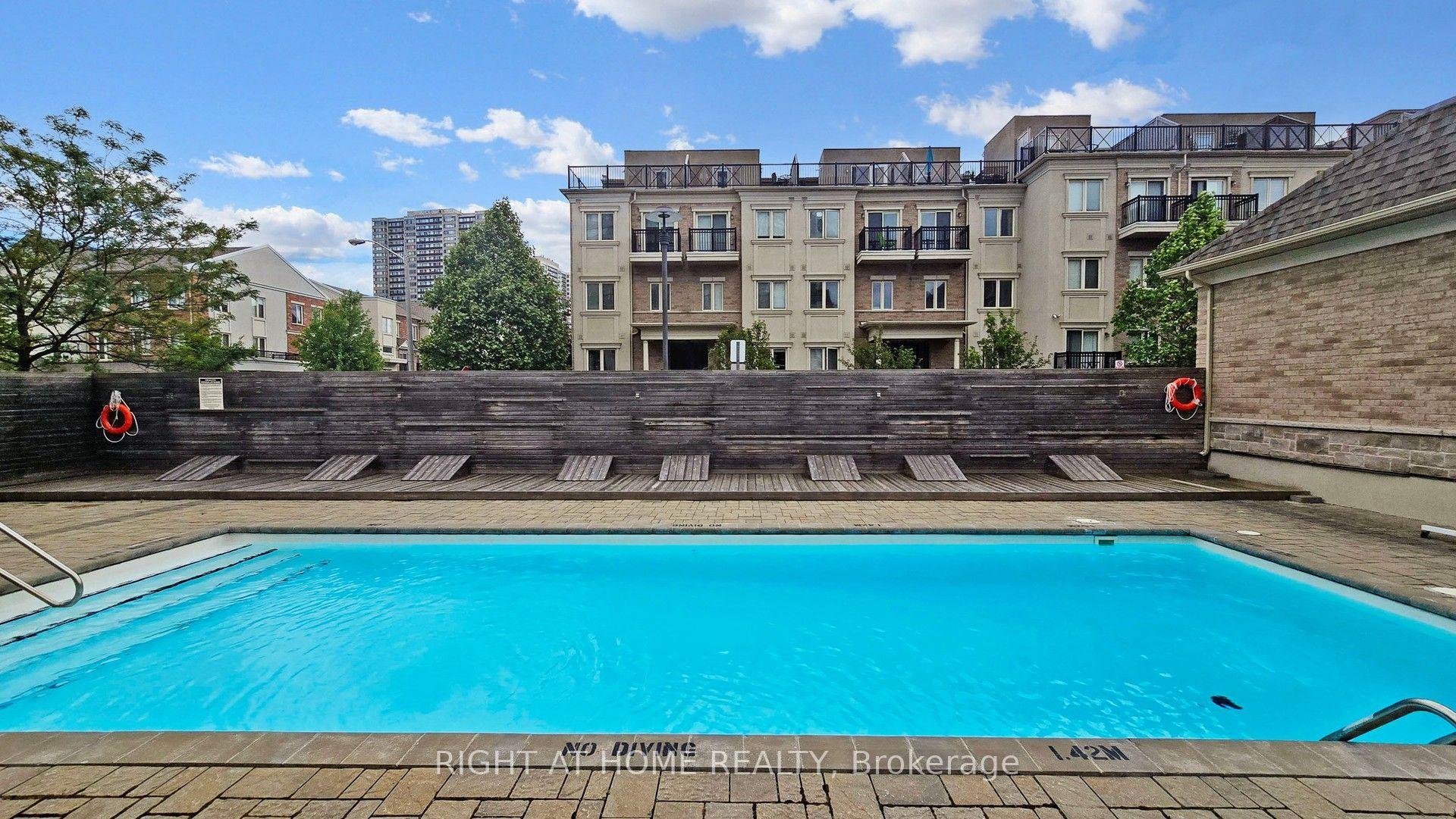 17 Coneflower Crescent 108 #108, Toronto — Condo Town for sale, photo 1