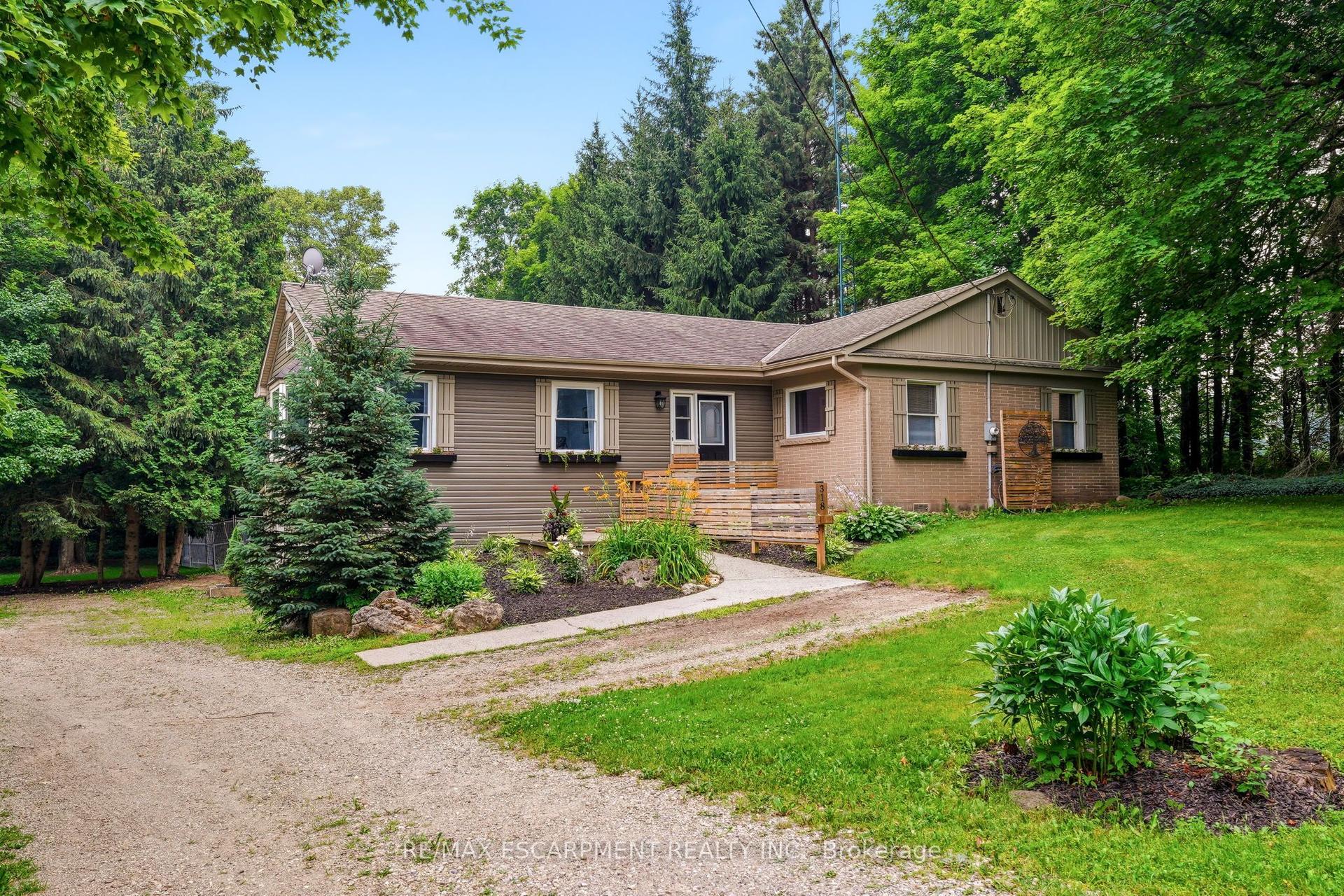 318 10th Concession Road E, Hamilton — Detached for sale, photo 1