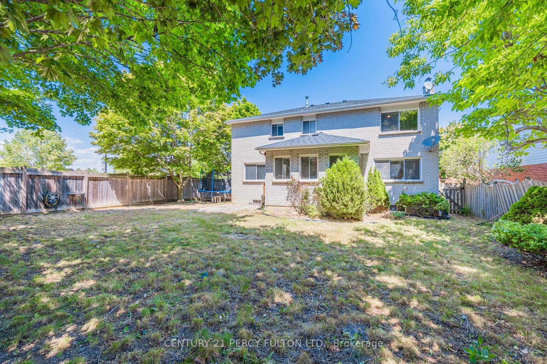 826 Brimorton Drive, Toronto — Detached for lease, photo 1