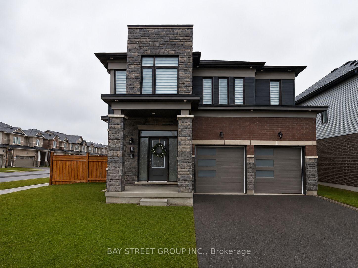 163 Terry Fox Drive Road Upper Floor #Upper Floor — photo 1