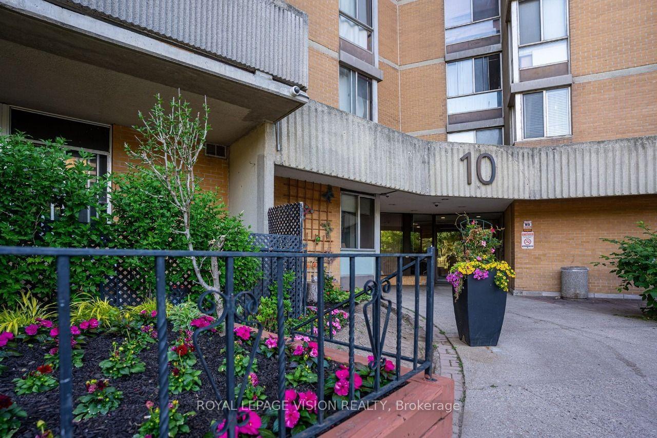 10 Martha Eaton Way S 2107 #2107 — photo 1
