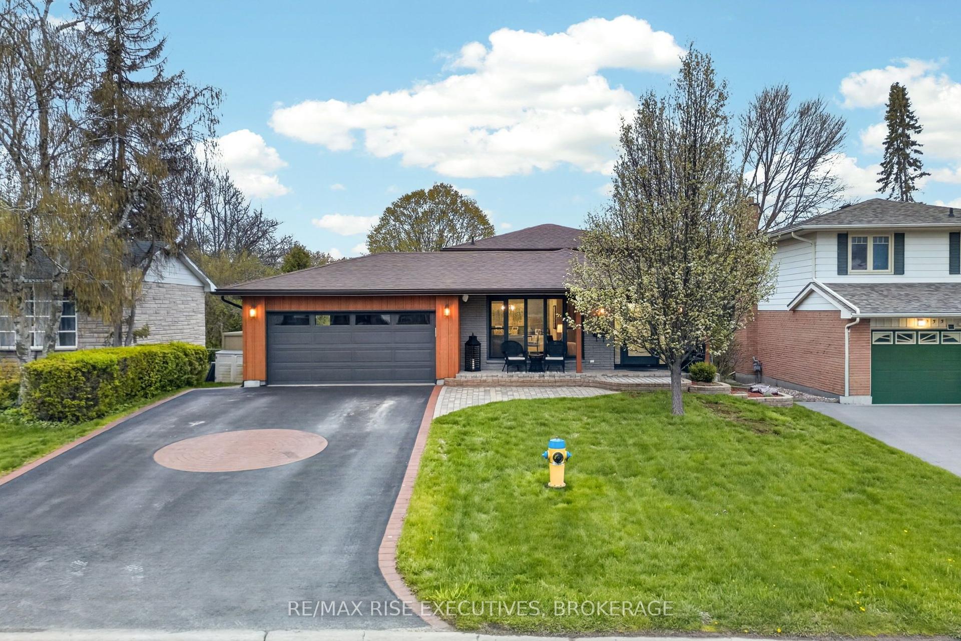 931 Lincoln Drive — photo 1
