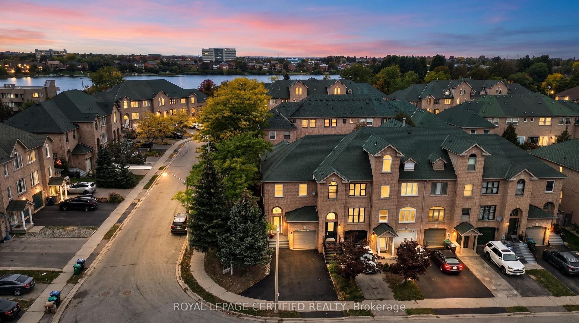 23 Provincial Place, Brampton — Townhouse for sale, photo 1