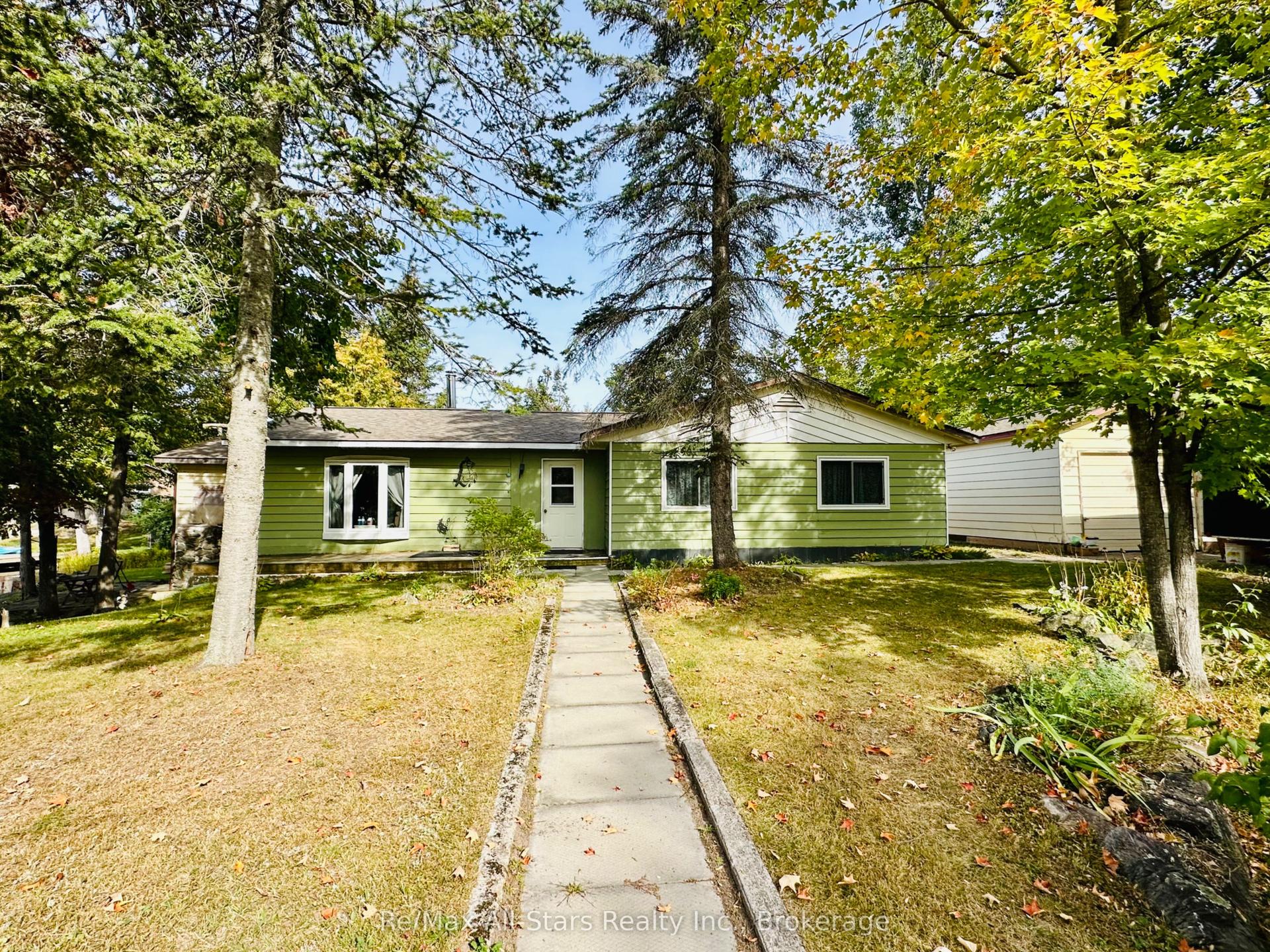 16 Peninsula Court, Trent Lakes — Detached for sale, photo 1