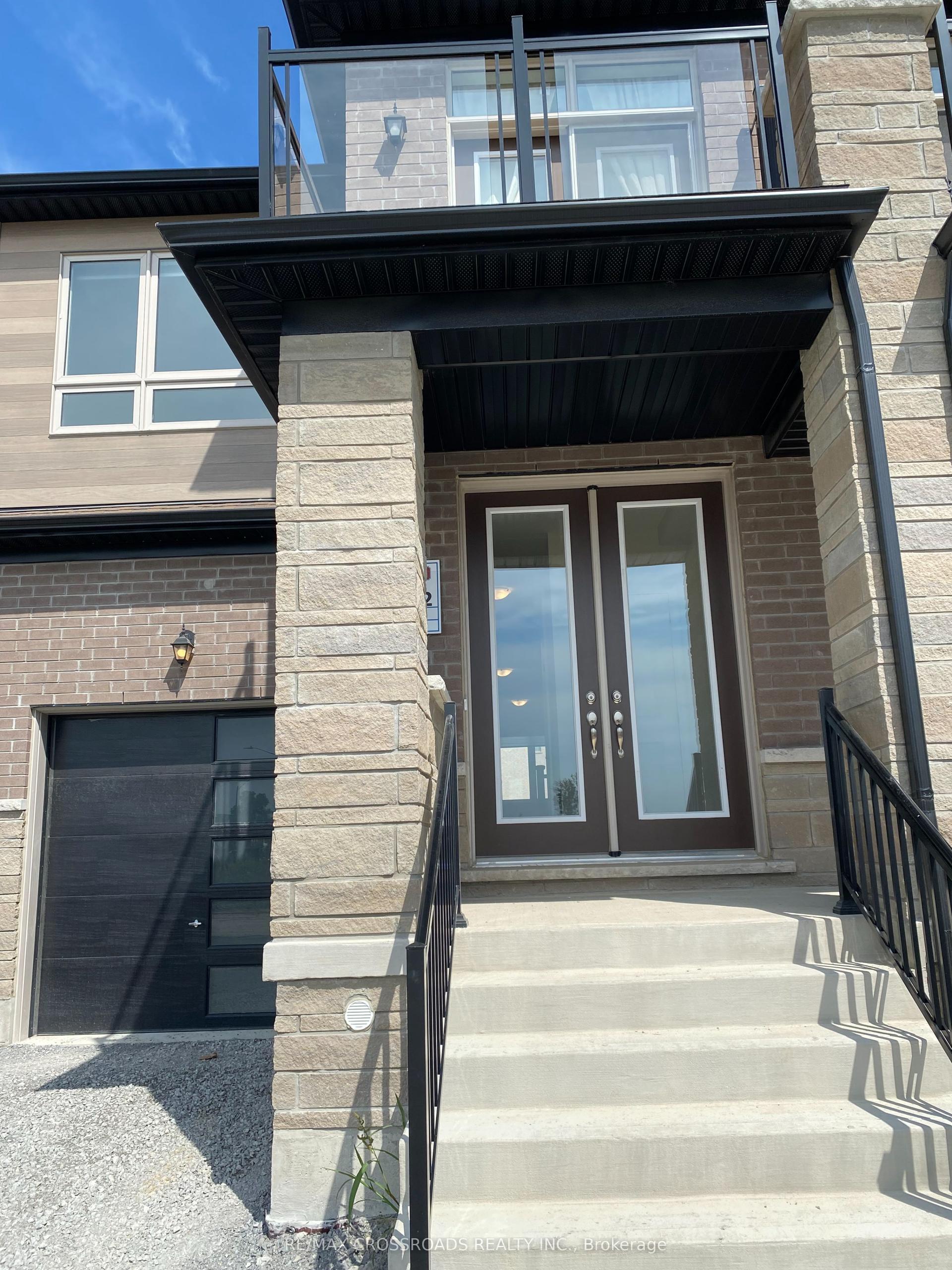 4 Kamper Avenue, Richmond Hill — Townhouse for lease, photo 1