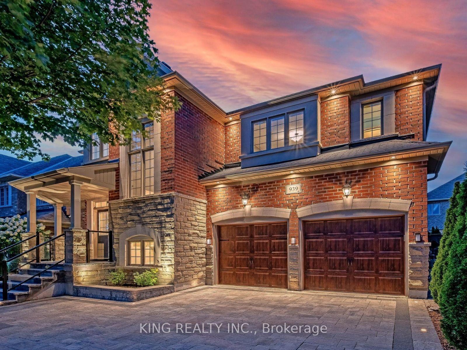 939 Goring Circle, Newmarket — Detached for sale, photo 1