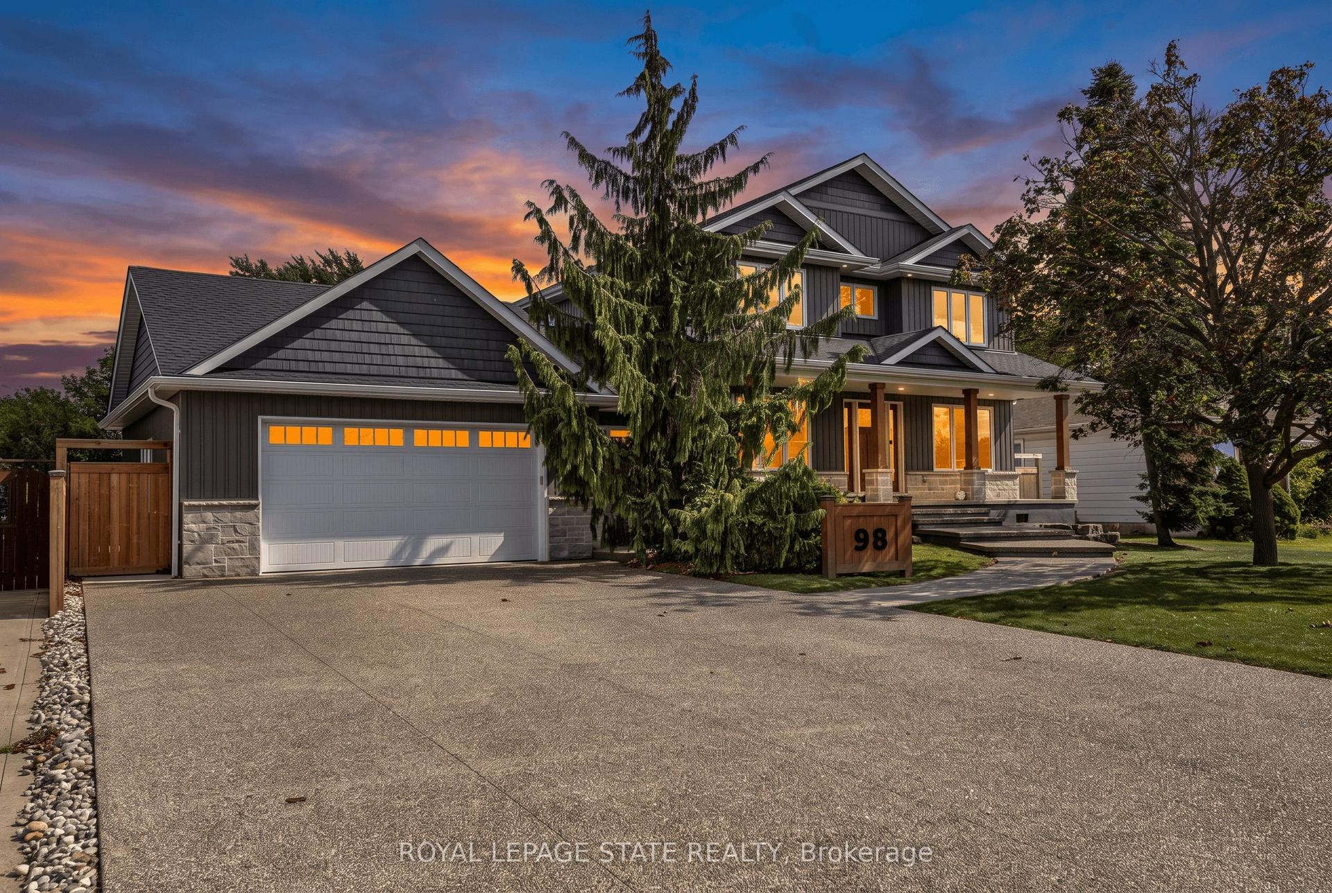 98 First Road W, Hamilton — Detached for sale, photo 1