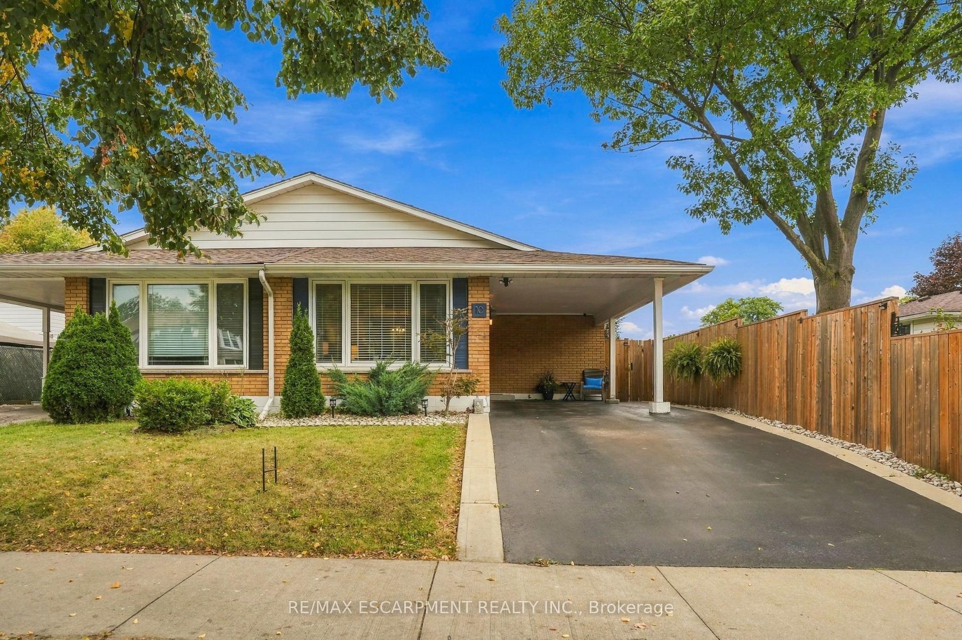 10 Courtland Avenue, Hamilton — Semi-Detached for sale, photo 1
