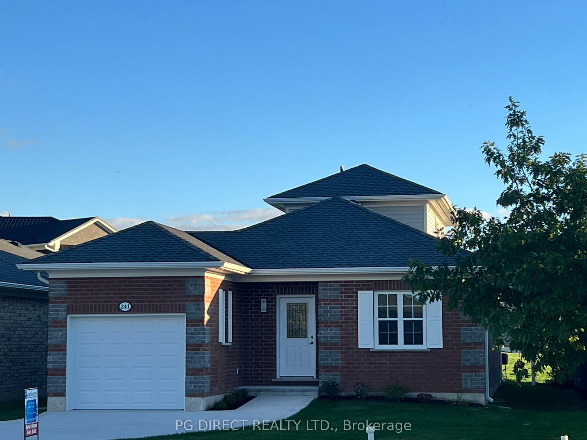 241 SW Bethune Crescent — photo 1