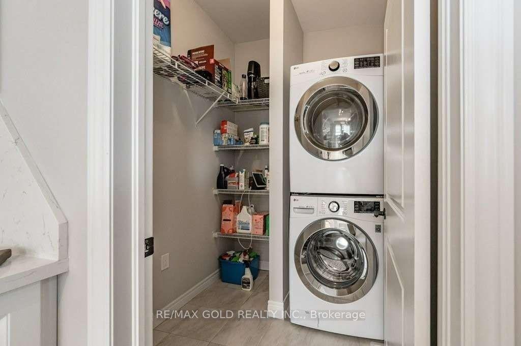 5 Pim Lane, Hamilton — Townhouse for lease, photo 1