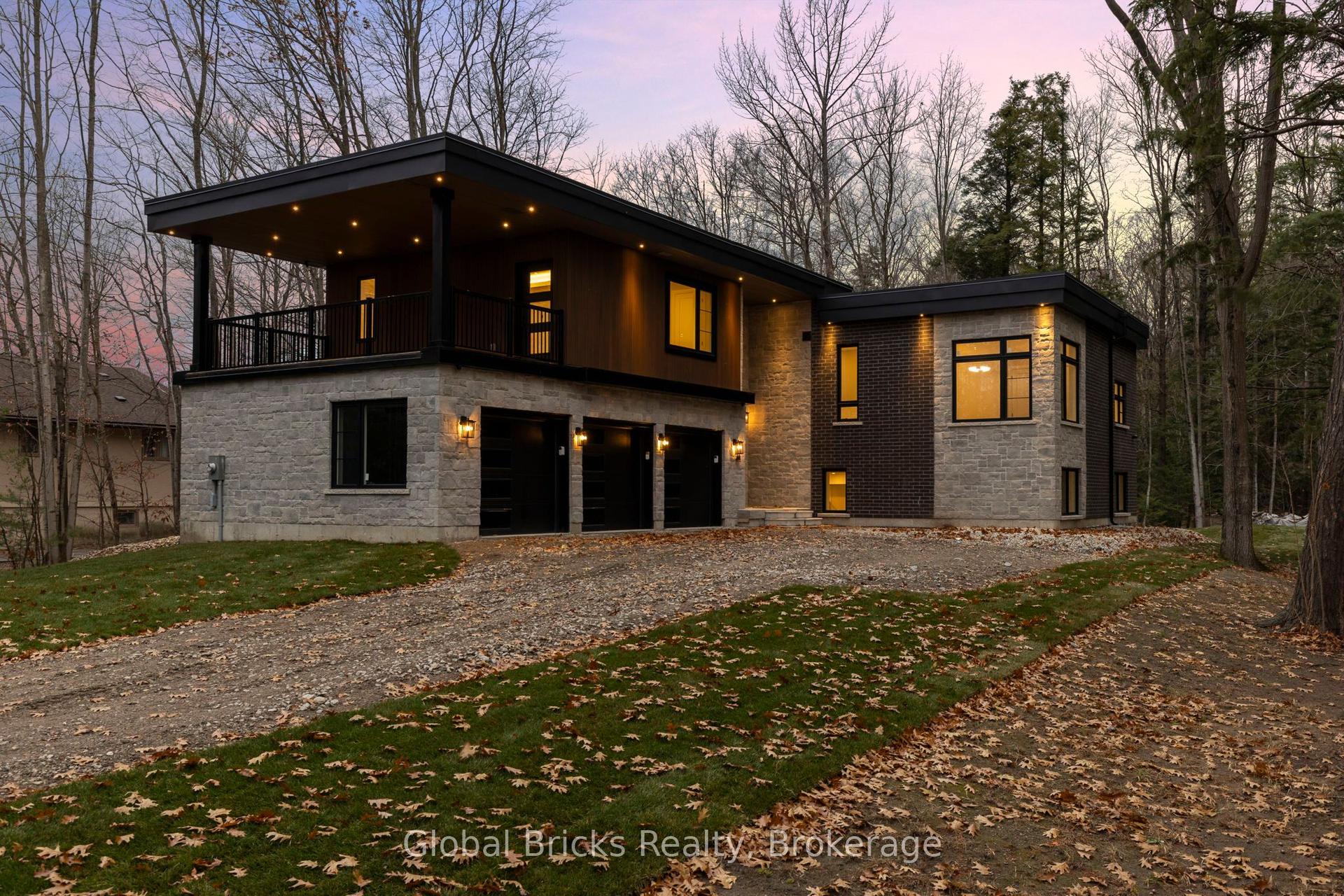 17 Staglir Drive — photo 1