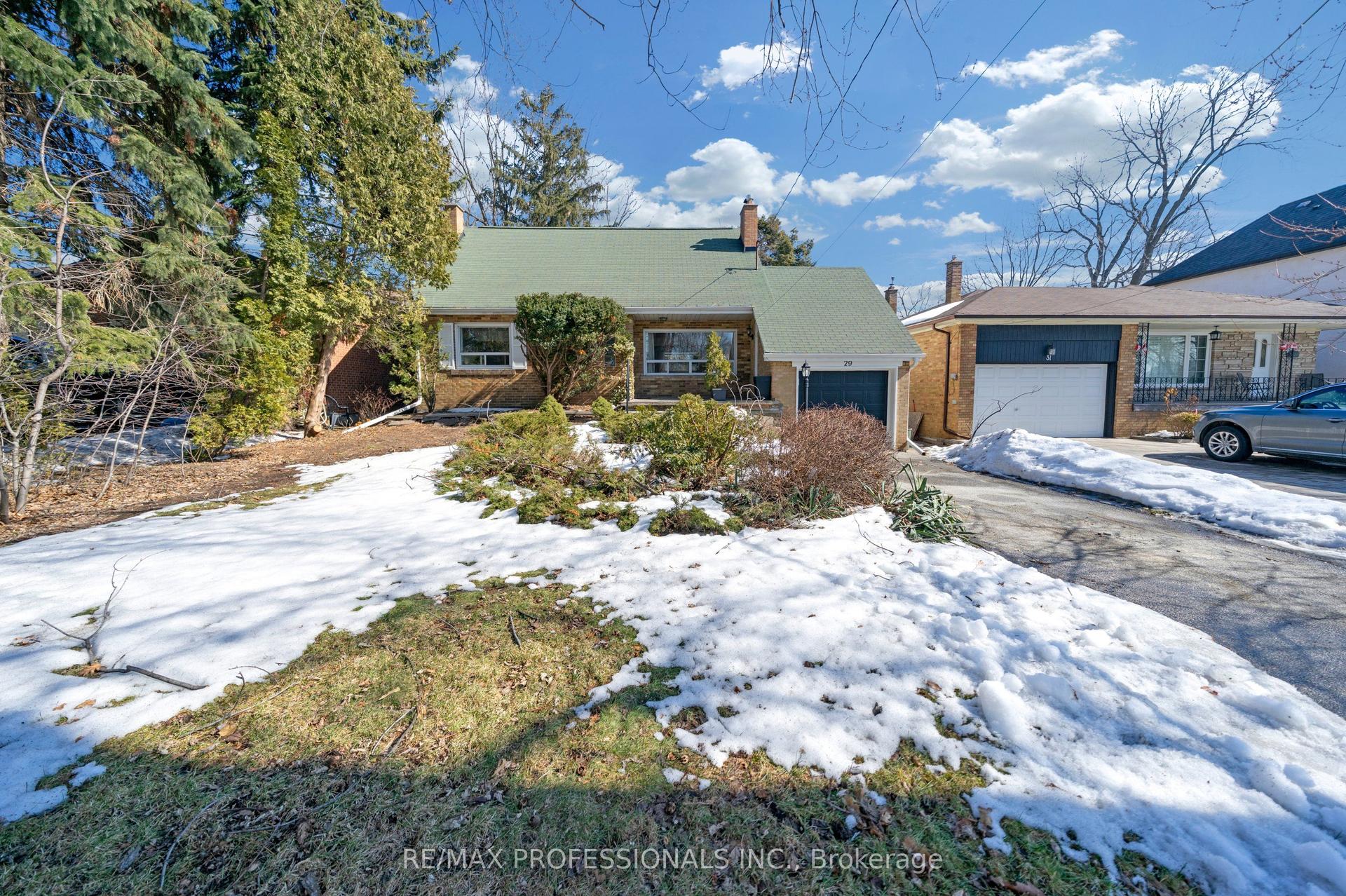 29 Tremont Road — photo 1