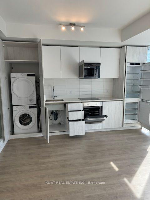 28 Widmer Street 3821 #3821, Toronto — Condo for lease, photo 1