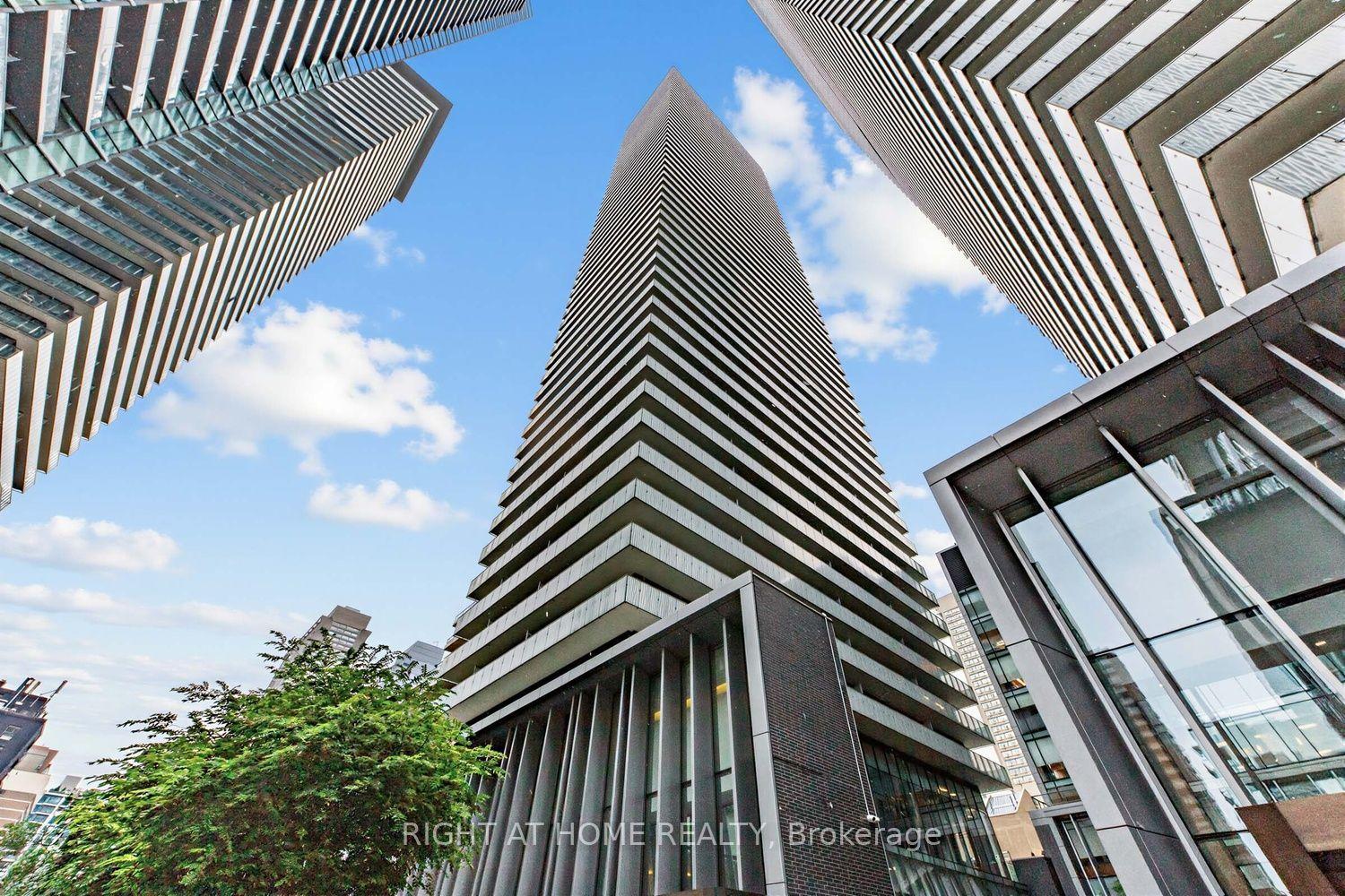 42 Charles Street E 3408 #3408, Toronto — Condo for sale, photo 1