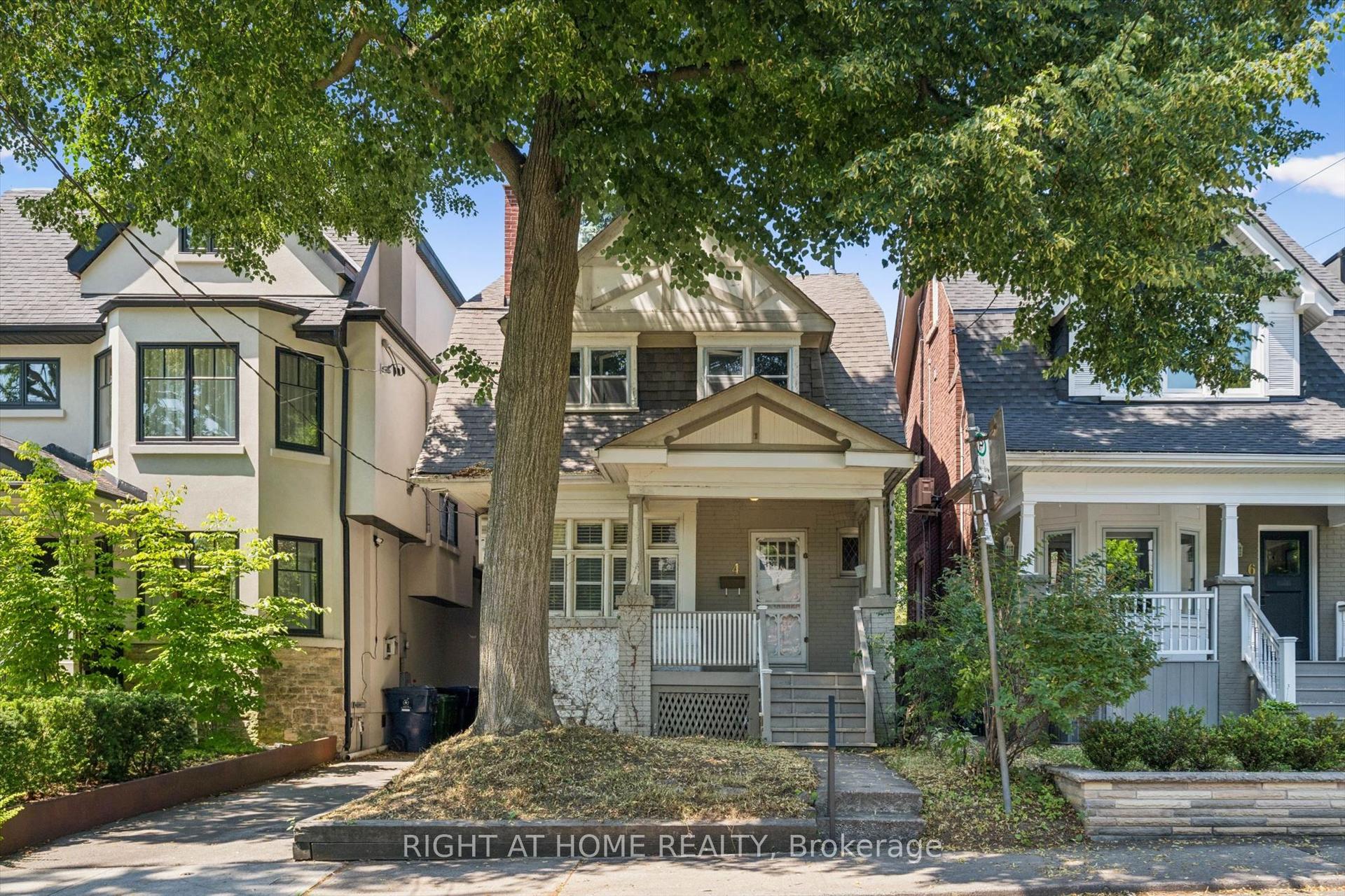 4 Jean Street, Toronto — Detached for sale, photo 1