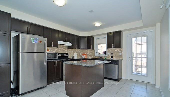 32 Truchard Avenue — photo 1