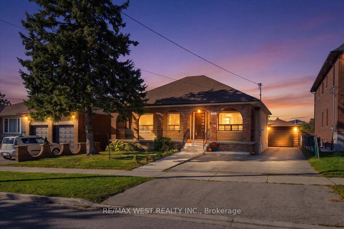 198 Rustic Road, Toronto — Detached for sale, photo 1