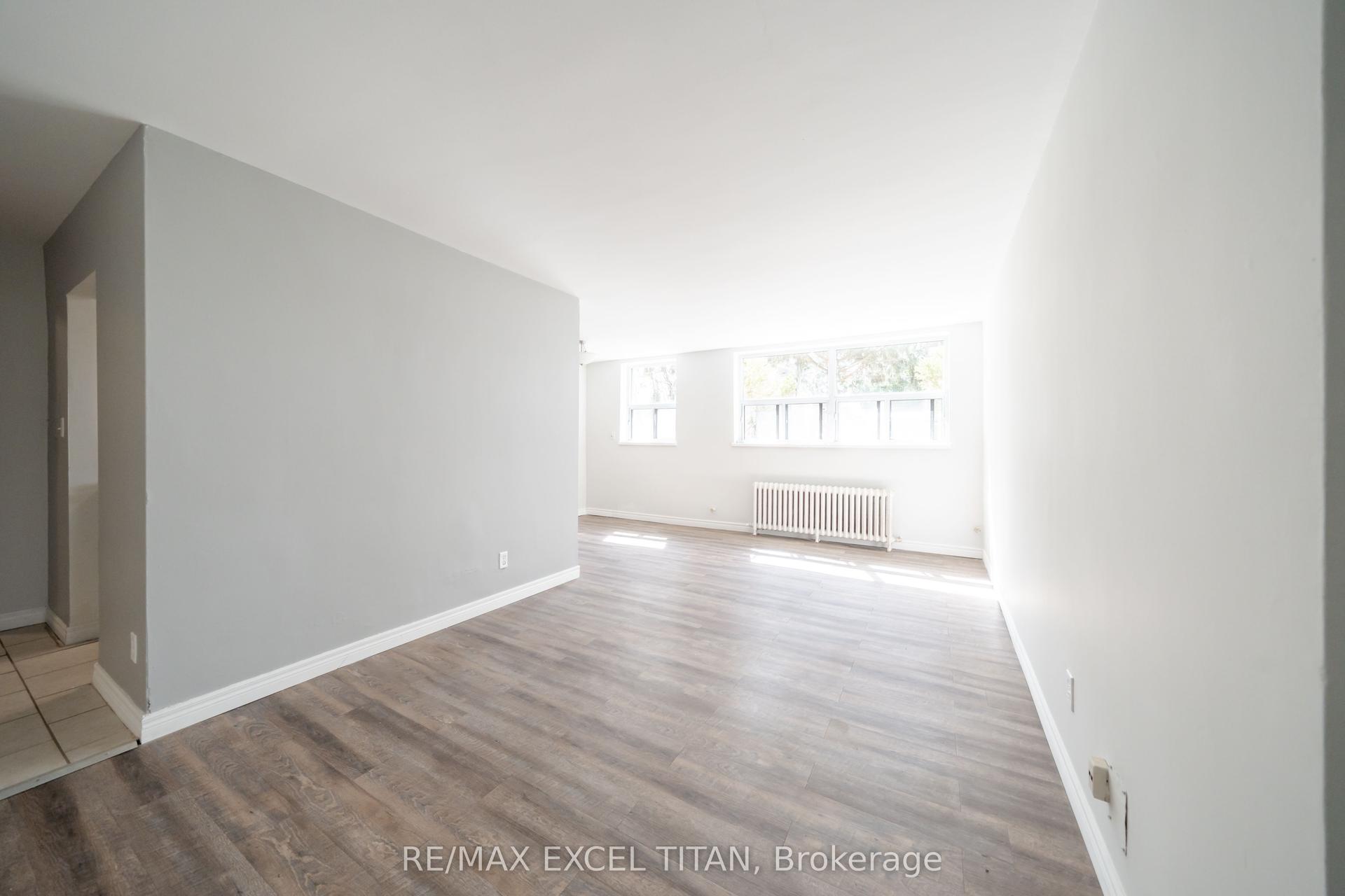 799 Robinson Street 11 #11 — photo 1