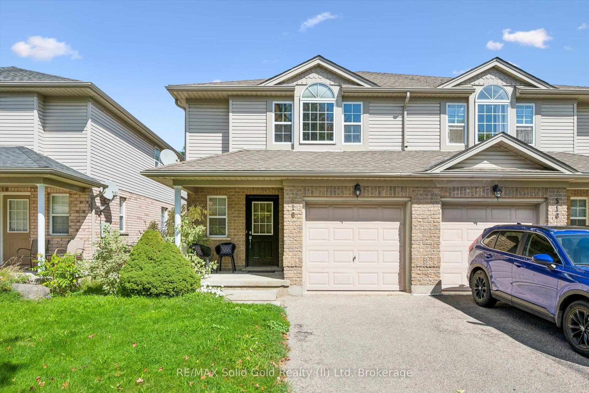 516 Dansbury Drive, Waterloo — Semi-Detached for sale, photo 1