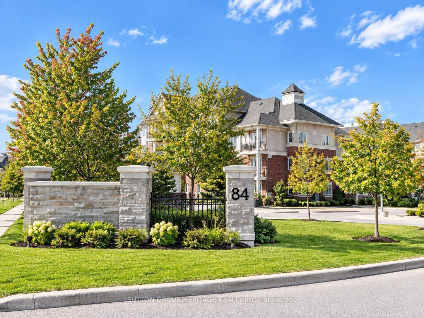 84 Aspen Springs Drive 210 #210, Clarington — Condo for lease, photo 1