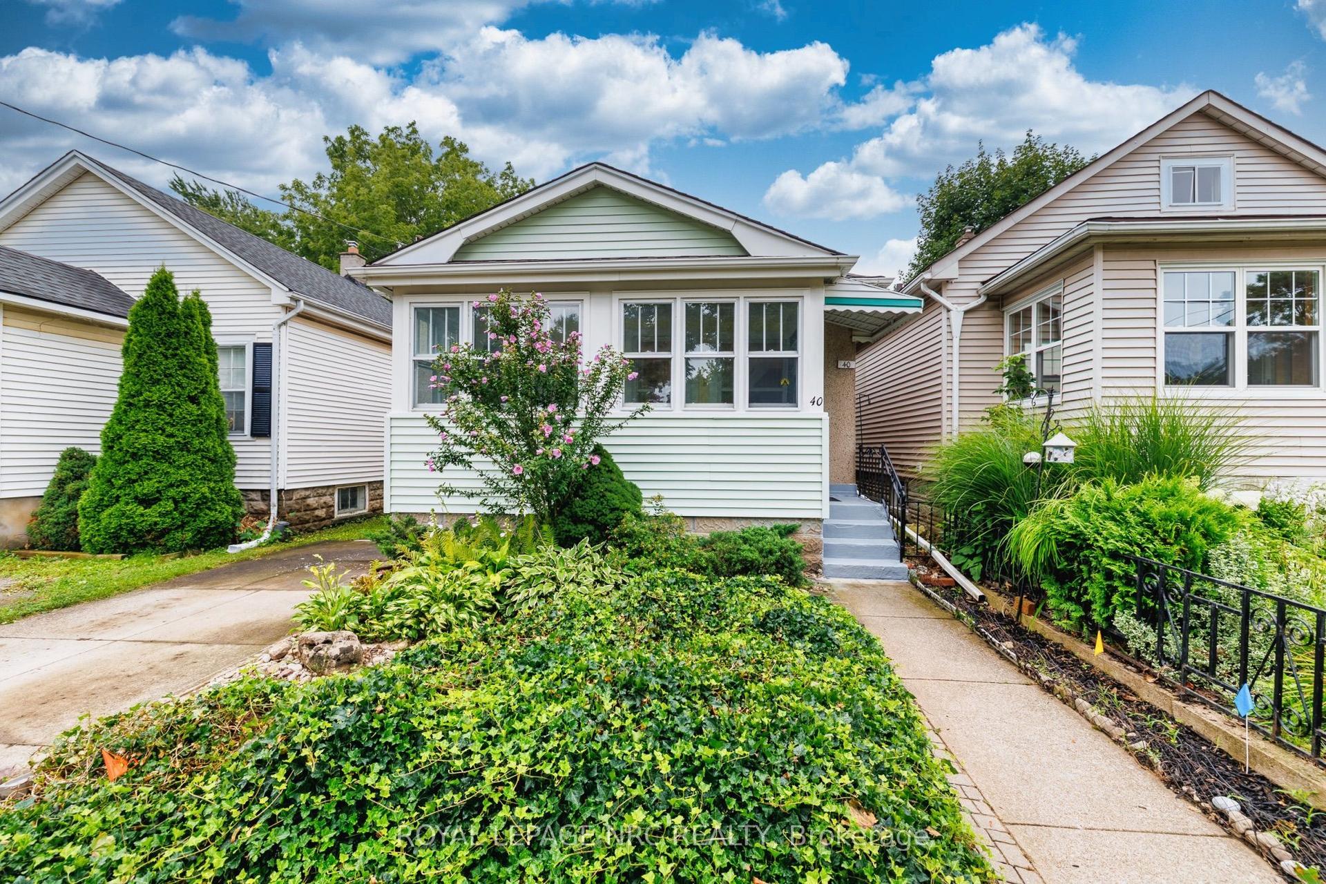 40 St. Patrick Street, St. Catharines — Detached for sale, photo 1