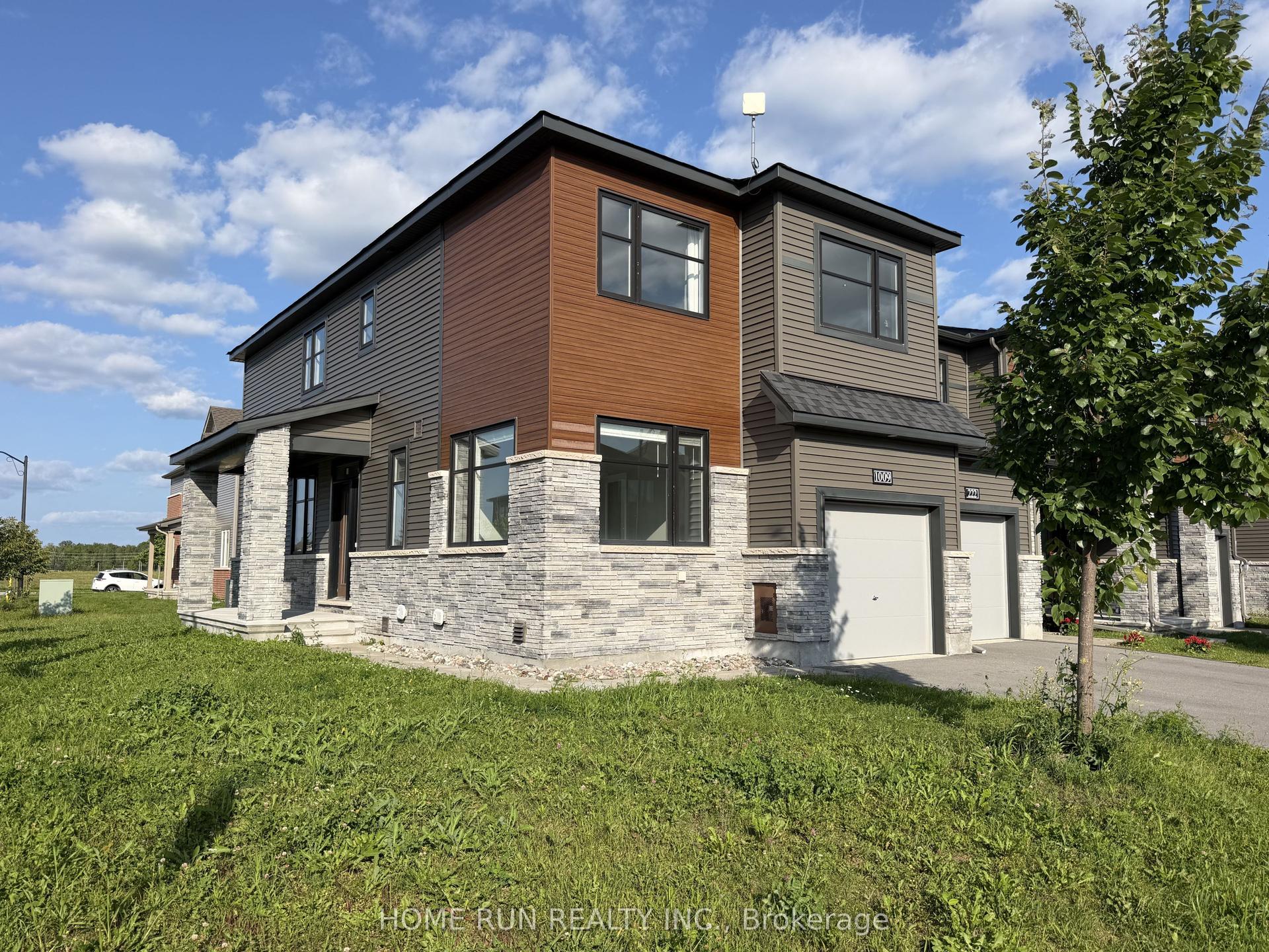 1009 Ballyhale Heights, Barrhaven — Townhouse for lease, photo 1