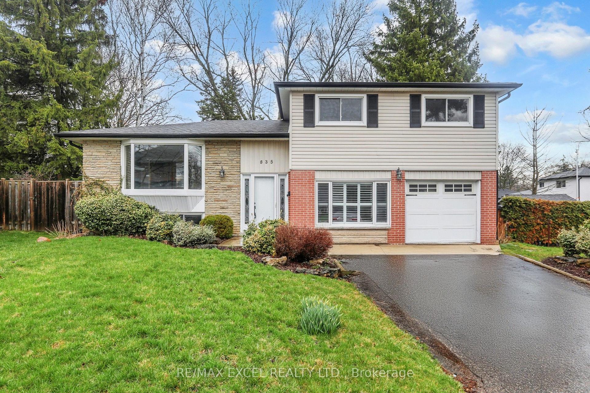 835 Legge Court — photo 1