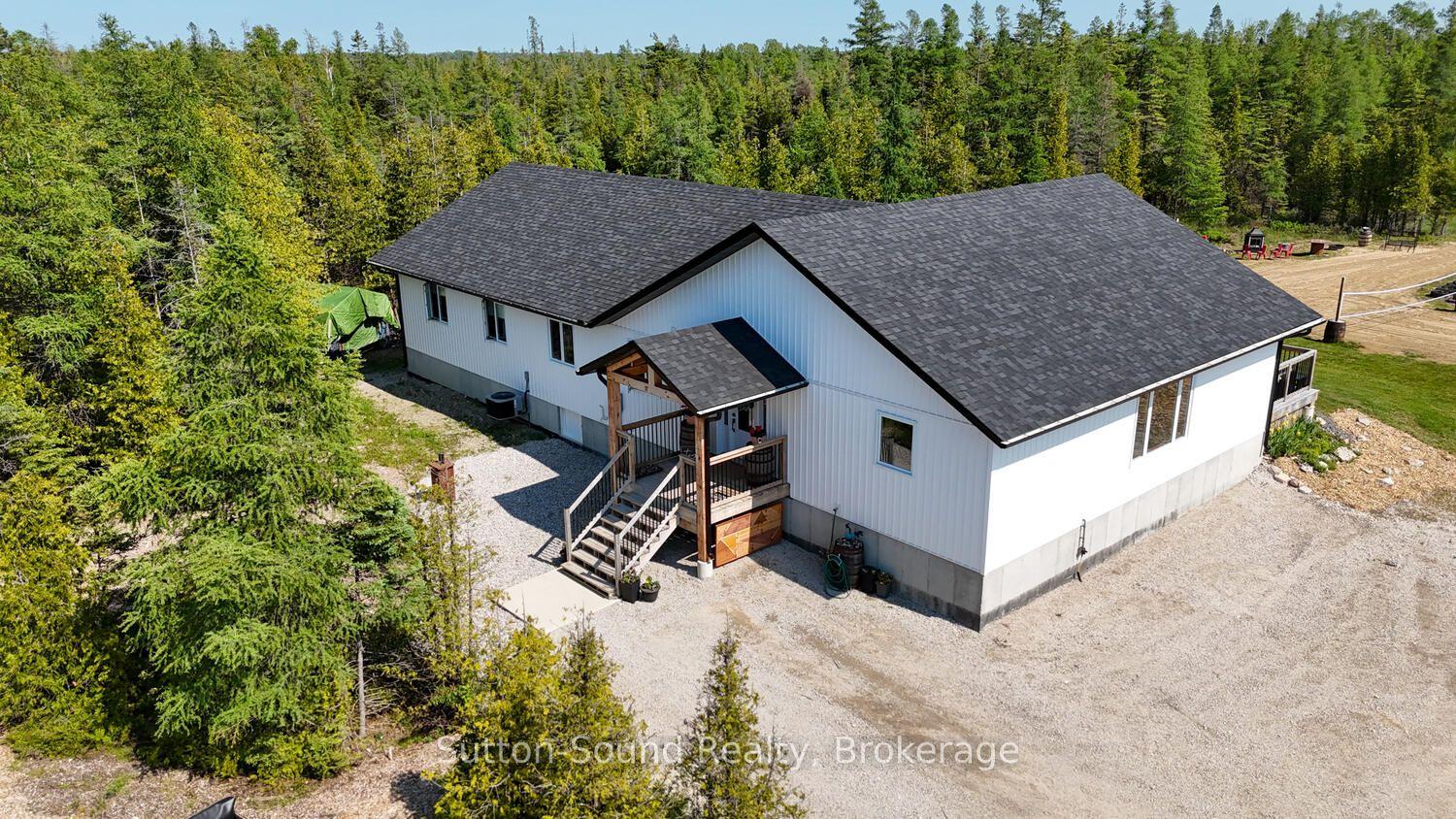 107 Whiskey Harbour Road, Northern Bruce Peninsula — Detached for sale, photo 1