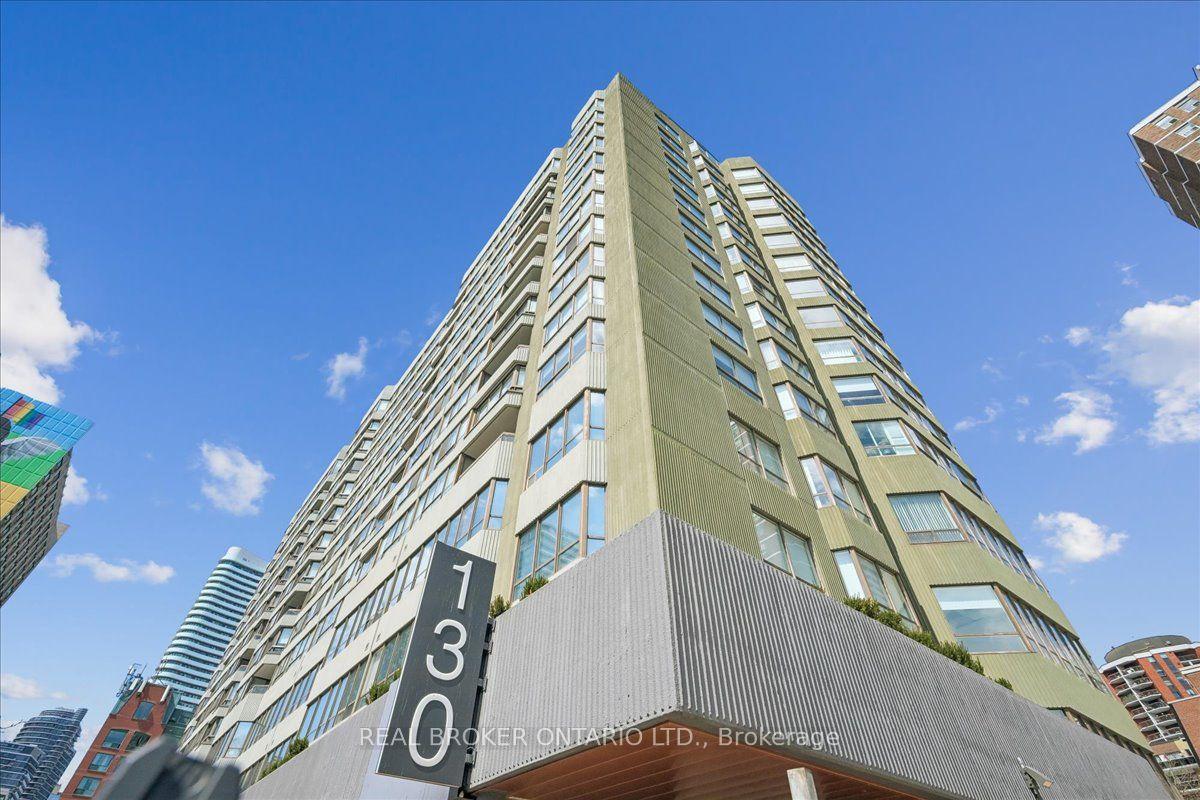 130 Carlton Street 602 #602 — photo 1