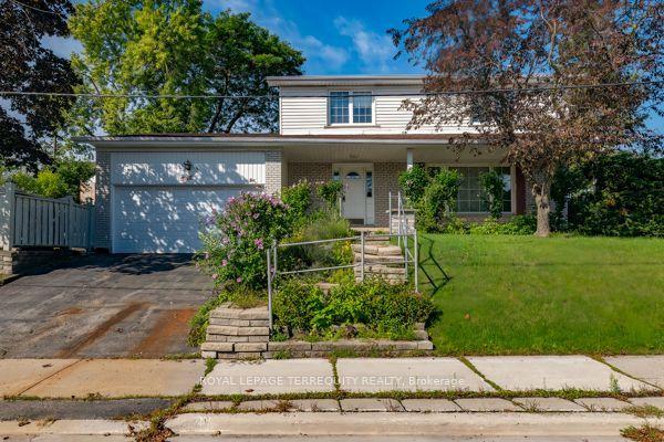 1 Snowcrest Avenue, Toronto — Detached for sale, photo 1