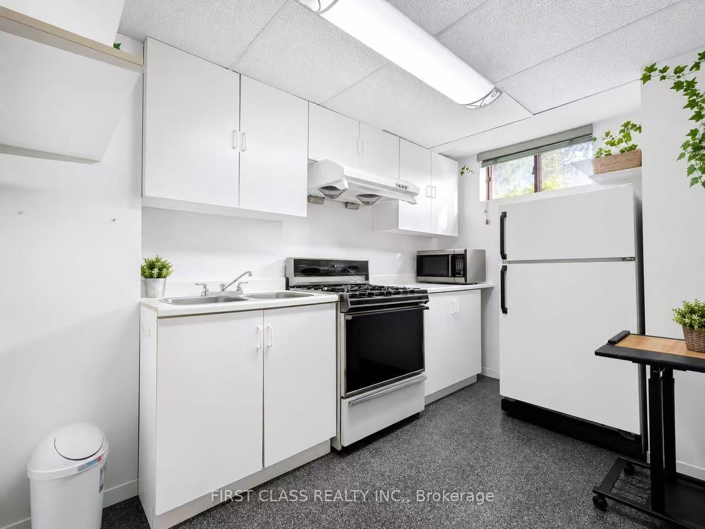1226 Kos Boulevard Bsmnt #Bsmnt, Mississauga — Semi-Detached for lease, photo 1