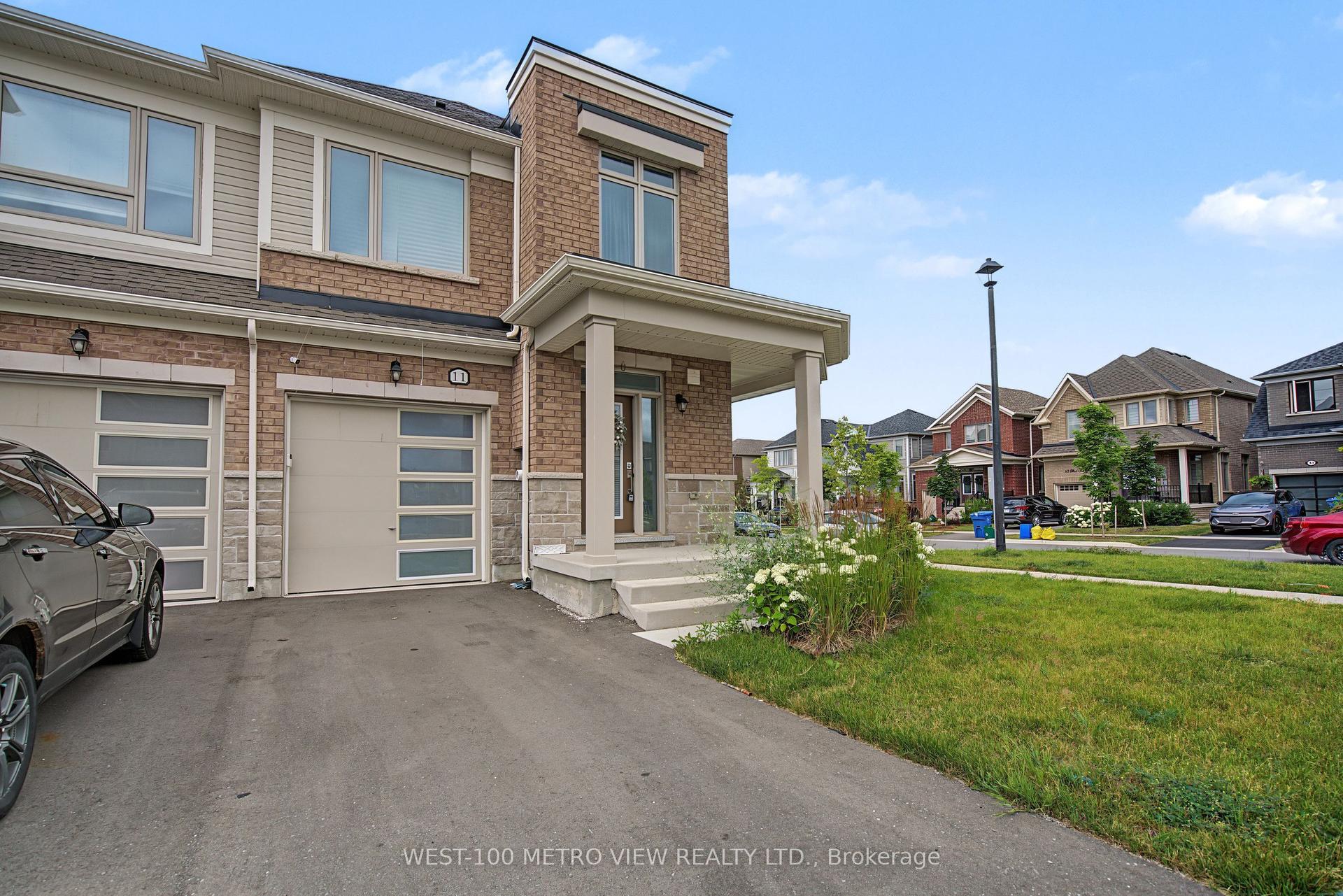 11 Edminston Drive, Centre Wellington — Townhouse for sale, photo 1