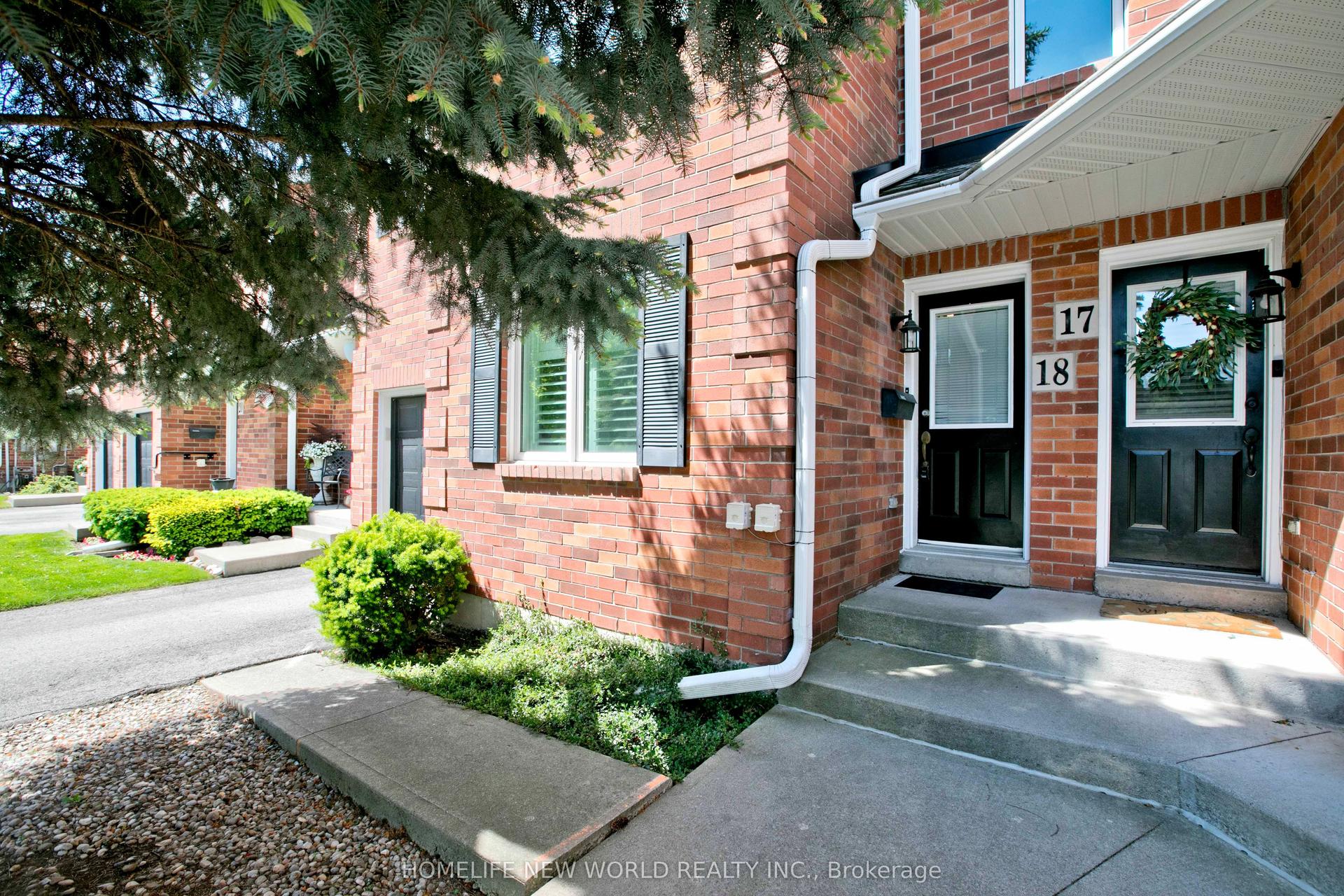 2120 Headon Road 18 #18, Burlington — Condo Town for sale, photo 1
