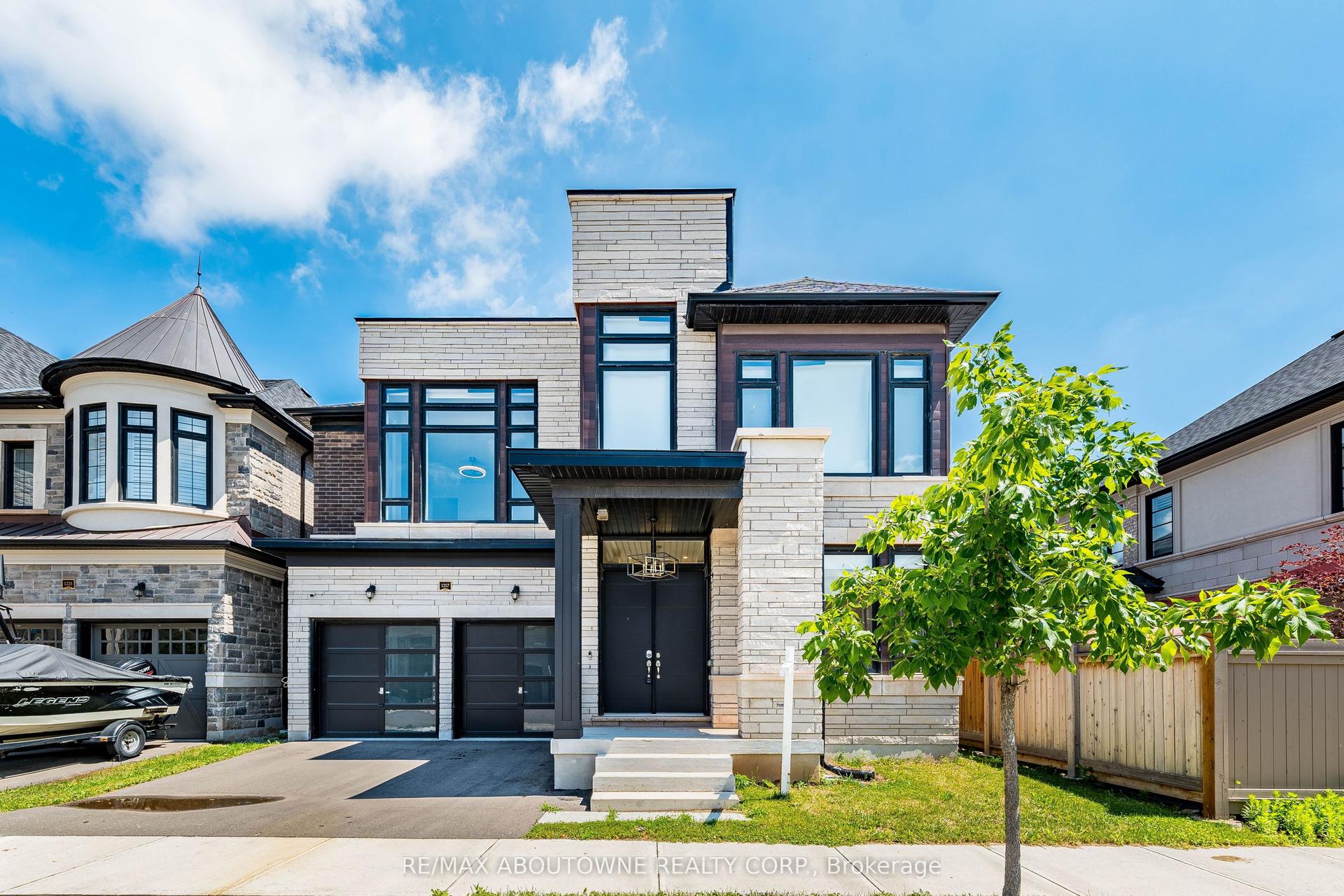 1217 Ironbridge Road, Oakville — Detached for sale, photo 1